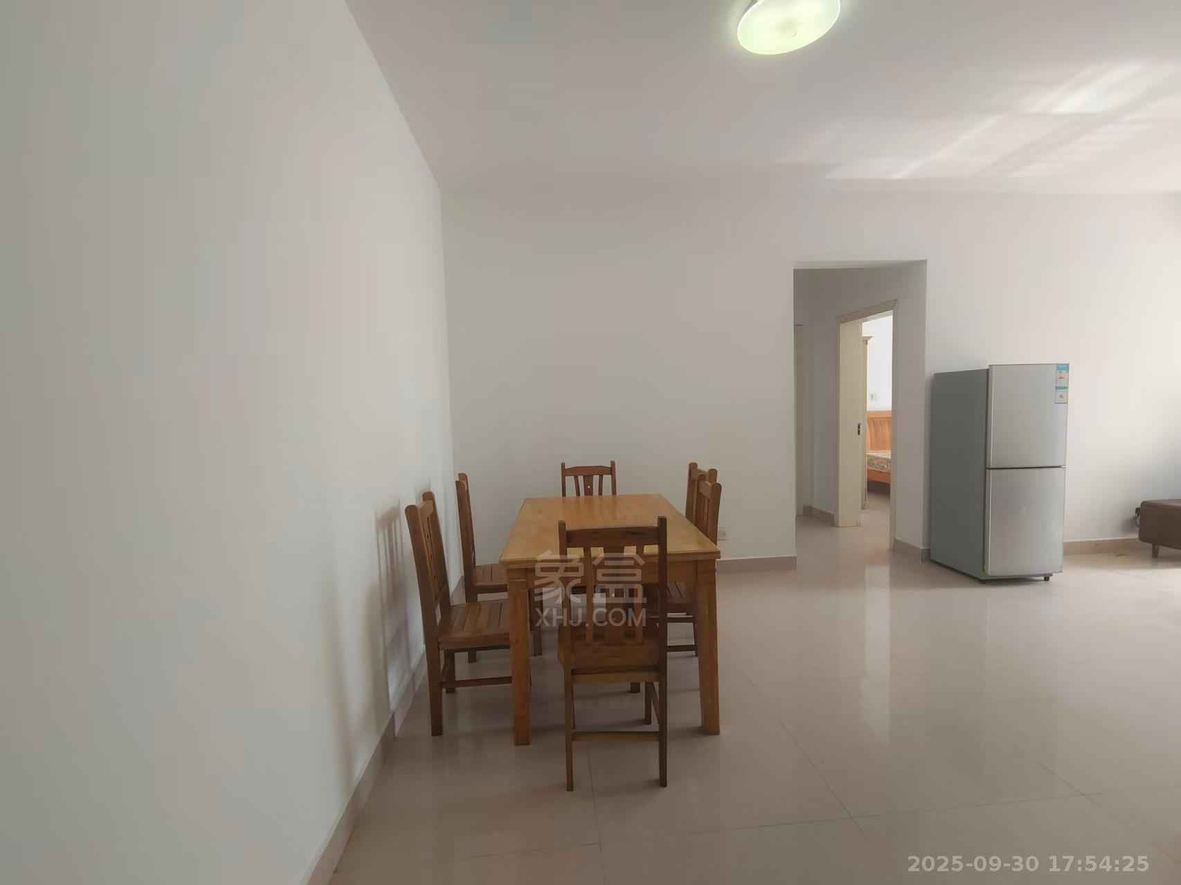 流金岁月-华晨国际 2室2厅1卫 1700.0元/月 流金岁月-华晨国际 2室2厅1卫 1700.0元/月室内图