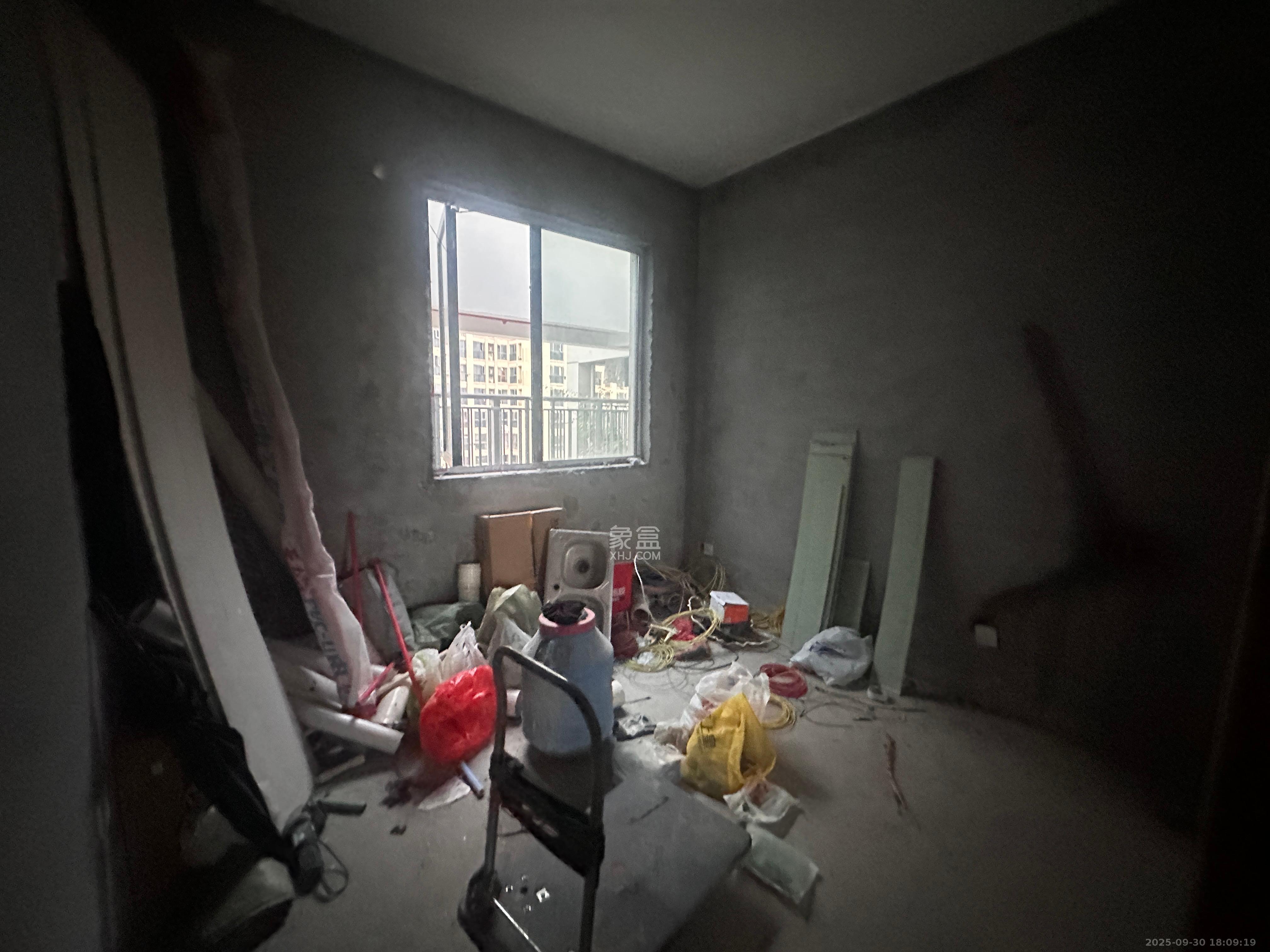 湖湘时代名邸公园壹号  1室0厅0卫    2400.0元/月室内图