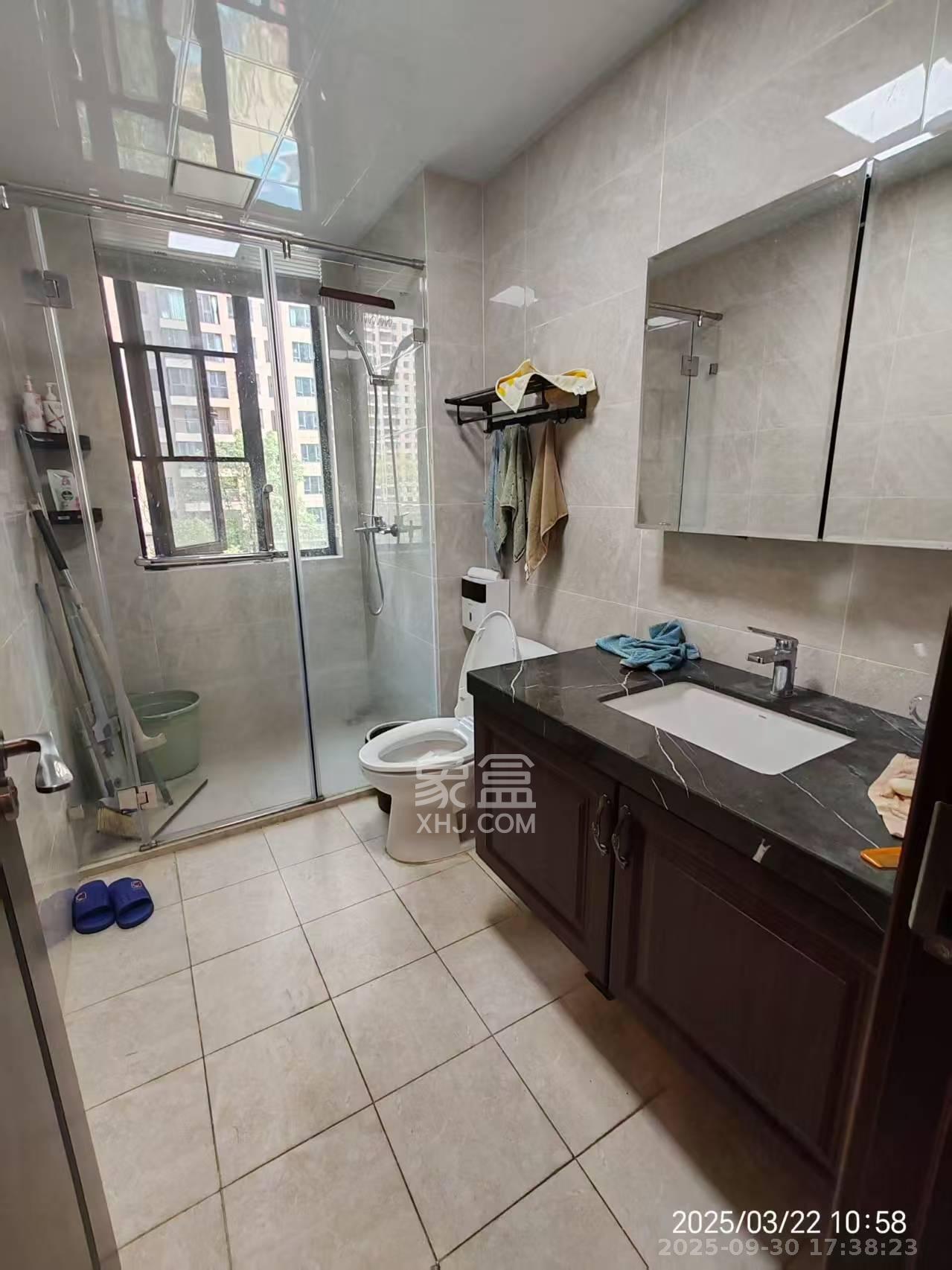 运达锦绣广场  5室2厅2卫    9000.0元/月室内图