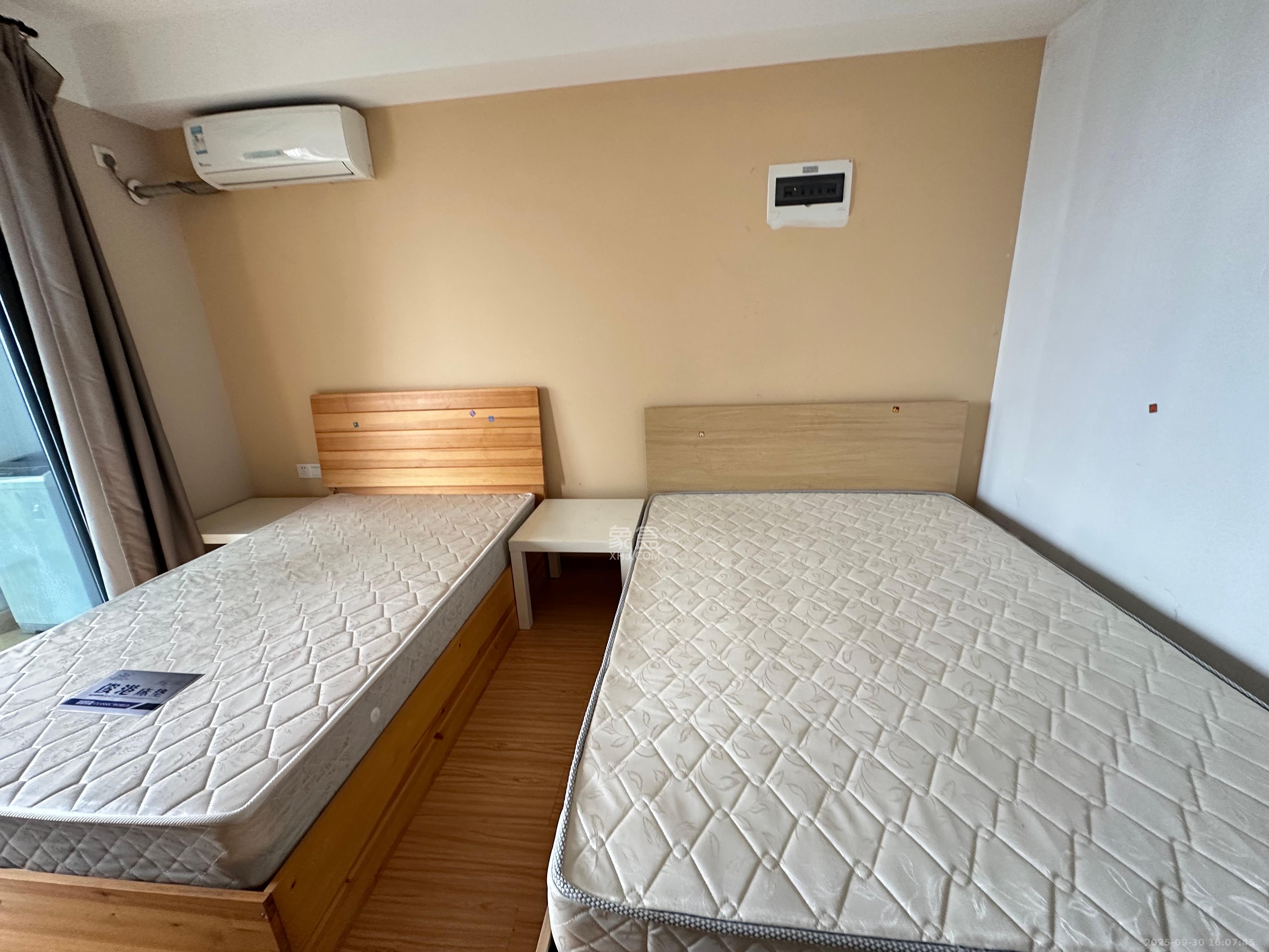 万科白鹭郡  1室1厅1卫    1200.0元/月 万科白鹭郡  1室1厅1卫    1200.0元/月