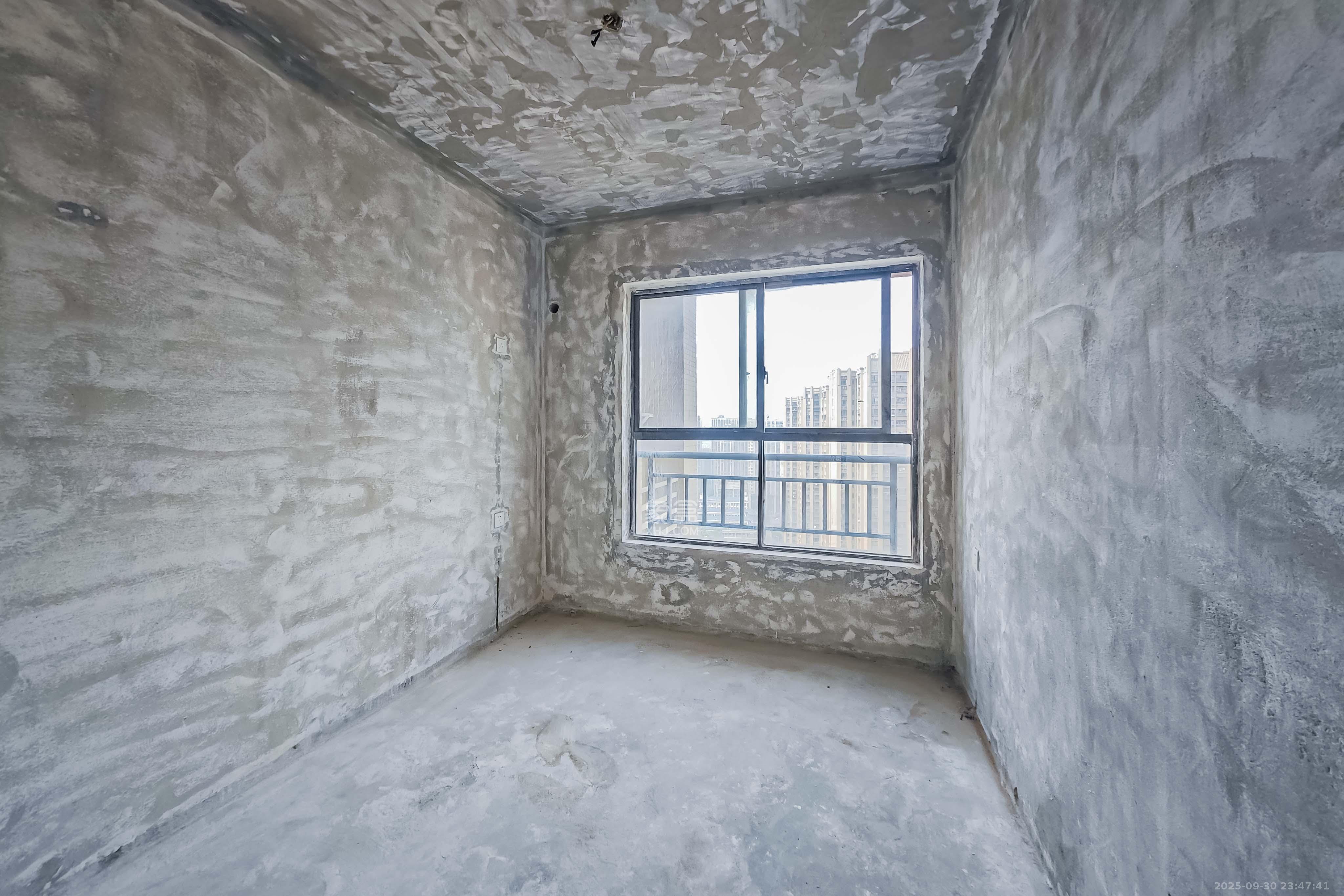 香樟兰亭（朗峰苑）  4室2厅2卫    115.0万其他