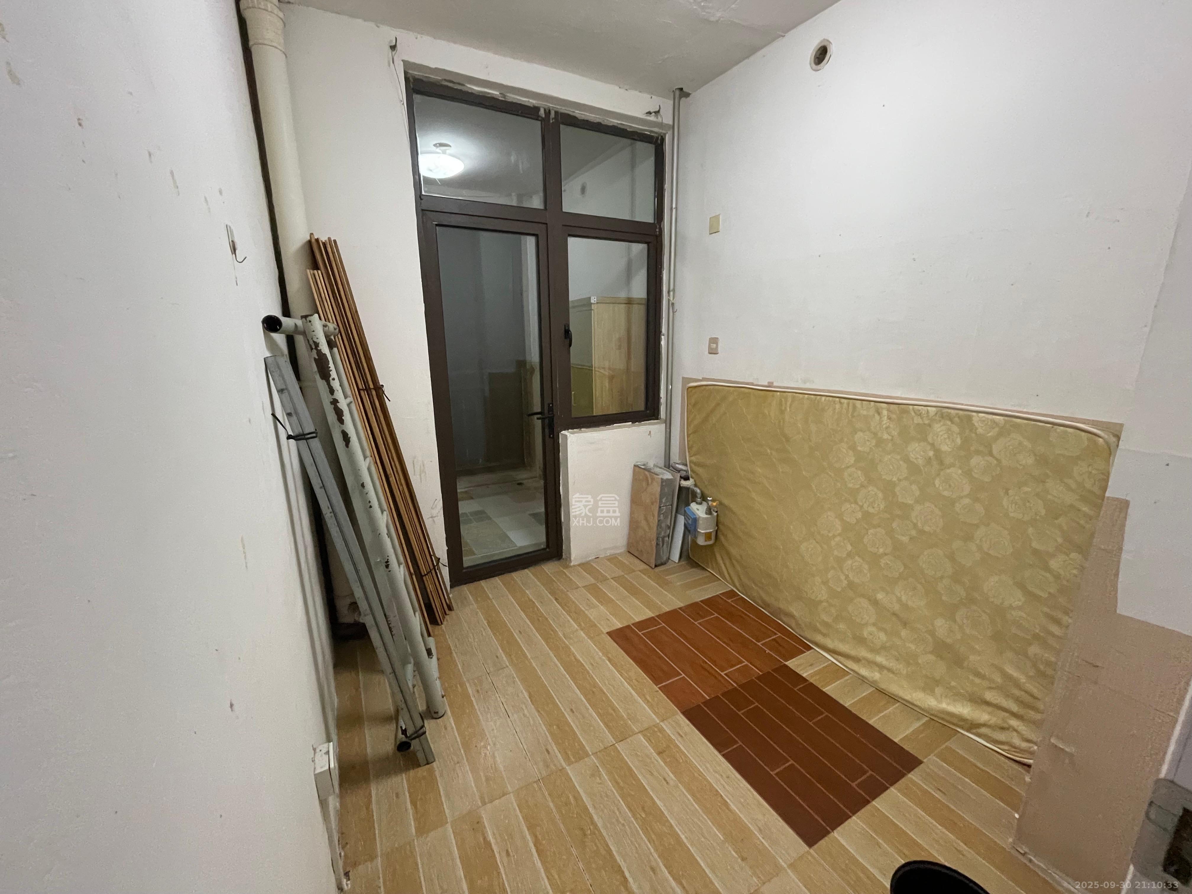 大鸿杰座 3室2厅1卫 2000.0元/月 大鸿杰座 3室2厅1卫 2000.0元/月室内图