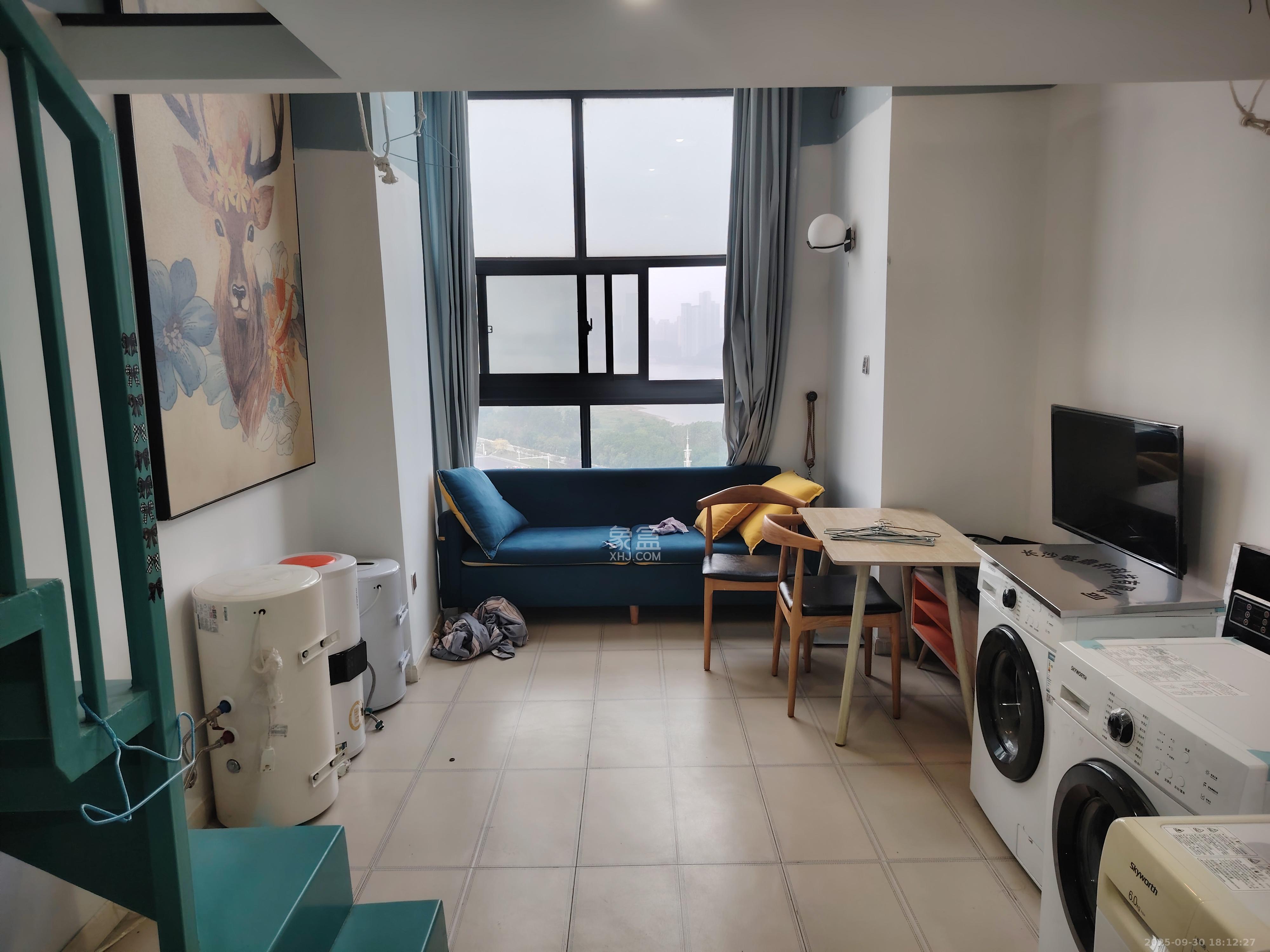 兰亭湾畔 1室1厅1卫 1500.0元/月 兰亭湾畔 1室1厅1卫 1500.0元/月室内图