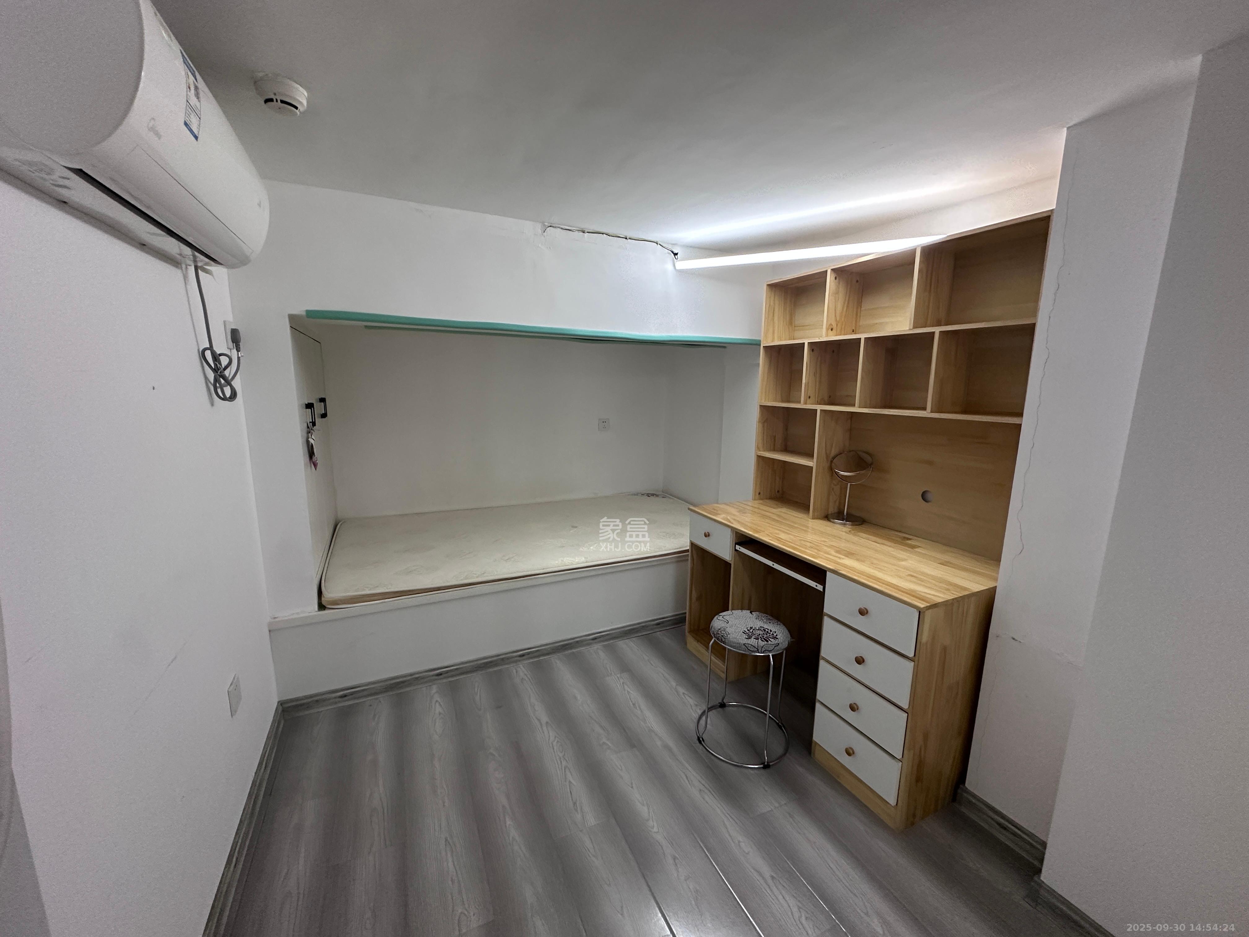 龙湖湘江星座(祺鑫星座公寓) 1室1厅1卫 2000.0元/月 龙湖湘江星座(祺鑫星座公寓) 1室1厅1卫 2000.0元/月室内图