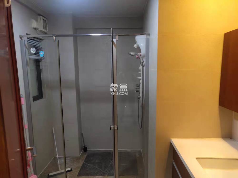 万科浪琴湾 1室1厅1卫 105.0万 万科浪琴湾 1室1厅1卫 105.0万室内图