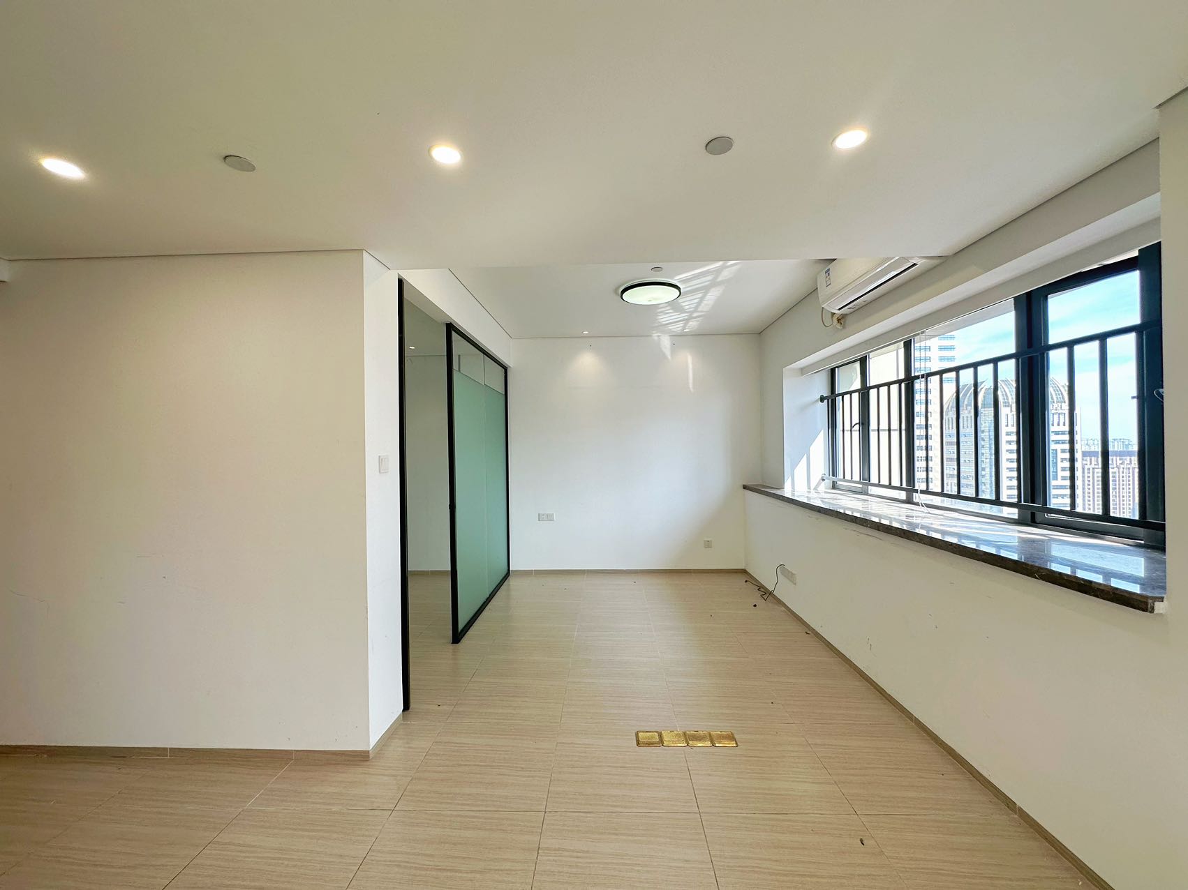 海航豪庭南苑  1室1厅1卫    2800.0元/月 海航豪庭南苑  1室1厅1卫    2800.0元/月