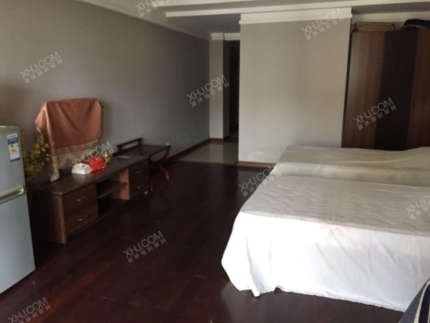 万科浪琴湾  1室1厅1卫    110.0万室内图