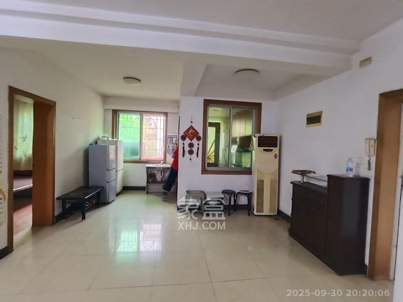 马王堆陶瓷建材新城 3室2厅1卫 1600.0元/月 马王堆陶瓷建材新城 3室2厅1卫 1600.0元/月室内图