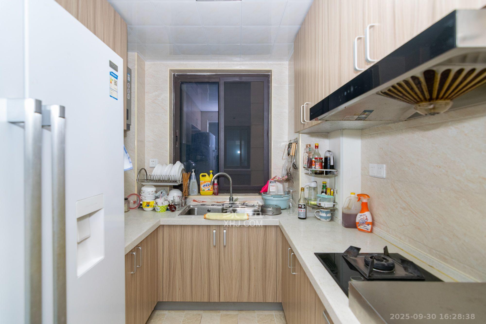 龙湖湘风原著(龙湖湘风星城) 3室2厅1卫 2000.0元/月 龙湖湘风原著(龙湖湘风星城) 3室2厅1卫 2000.0元/月室内图