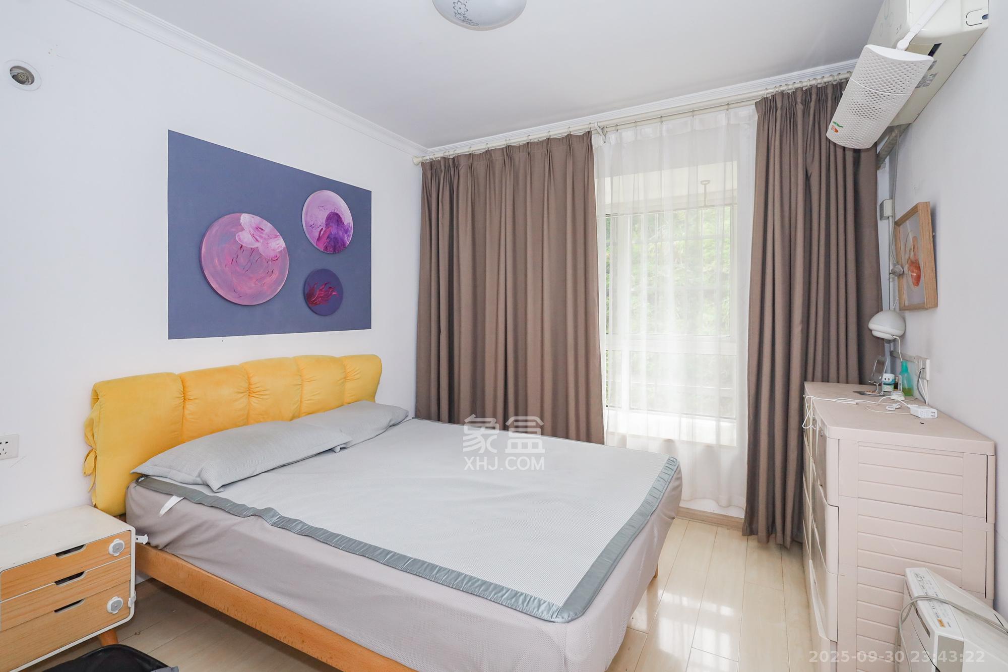 谷山乐园三期 3室2厅1卫 55.8万 谷山乐园三期 3室2厅1卫 55.8万卧室