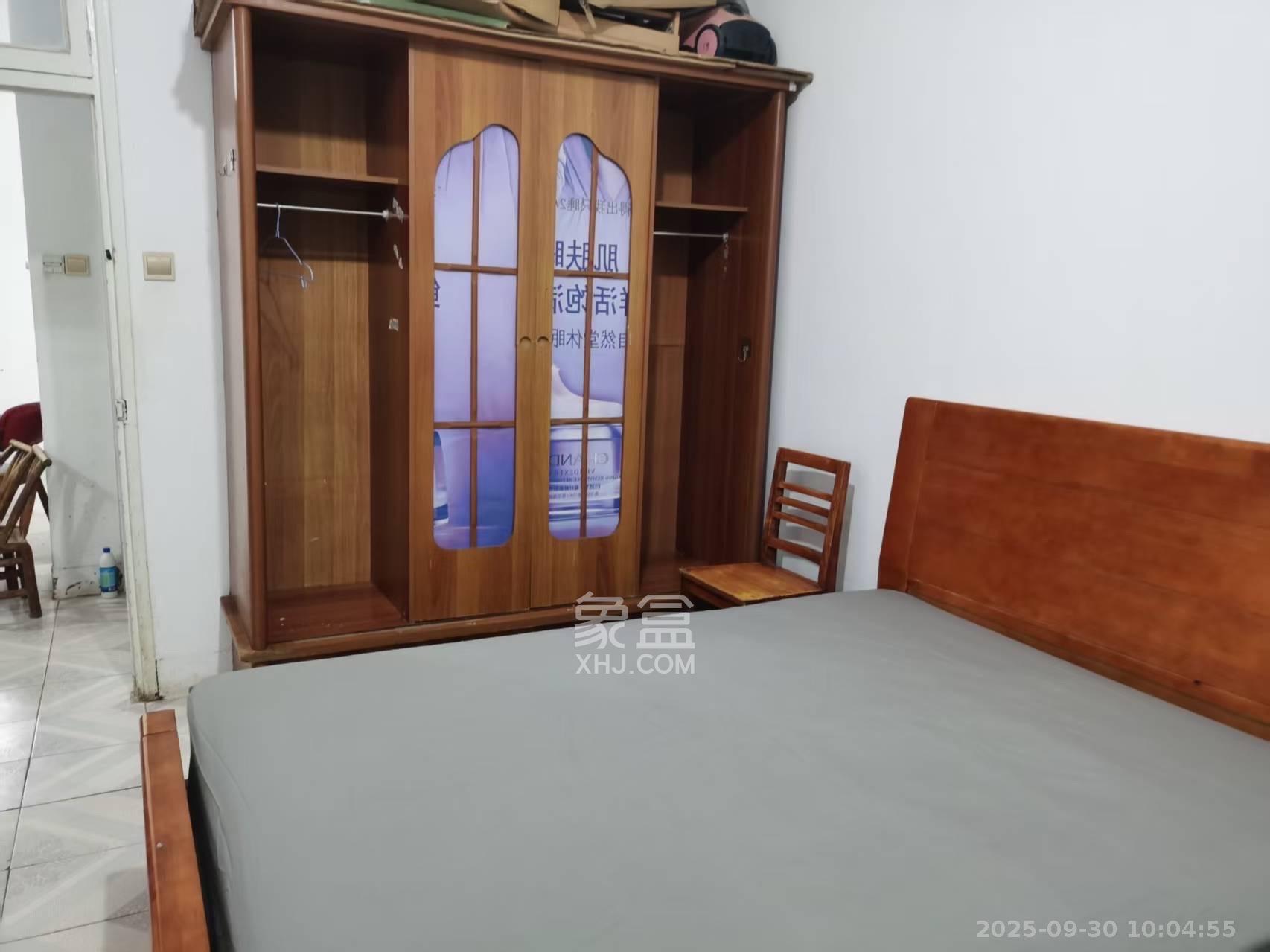 三印宿舍  3室2厅1卫    1400.0元/月室内图