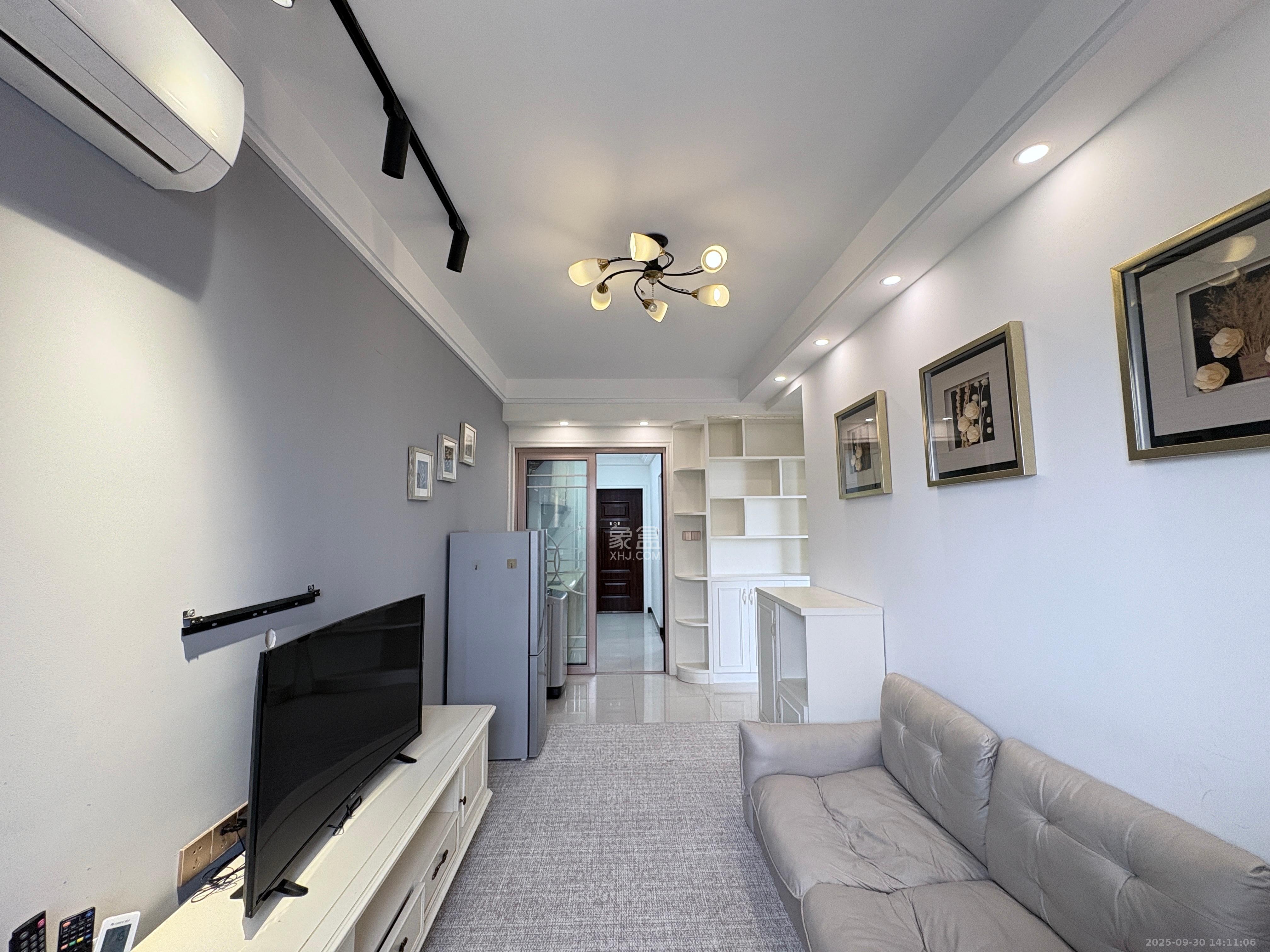 麓谷明珠 1室1厅1卫 2000.0元/月 麓谷明珠 1室1厅1卫 2000.0元/月室内图