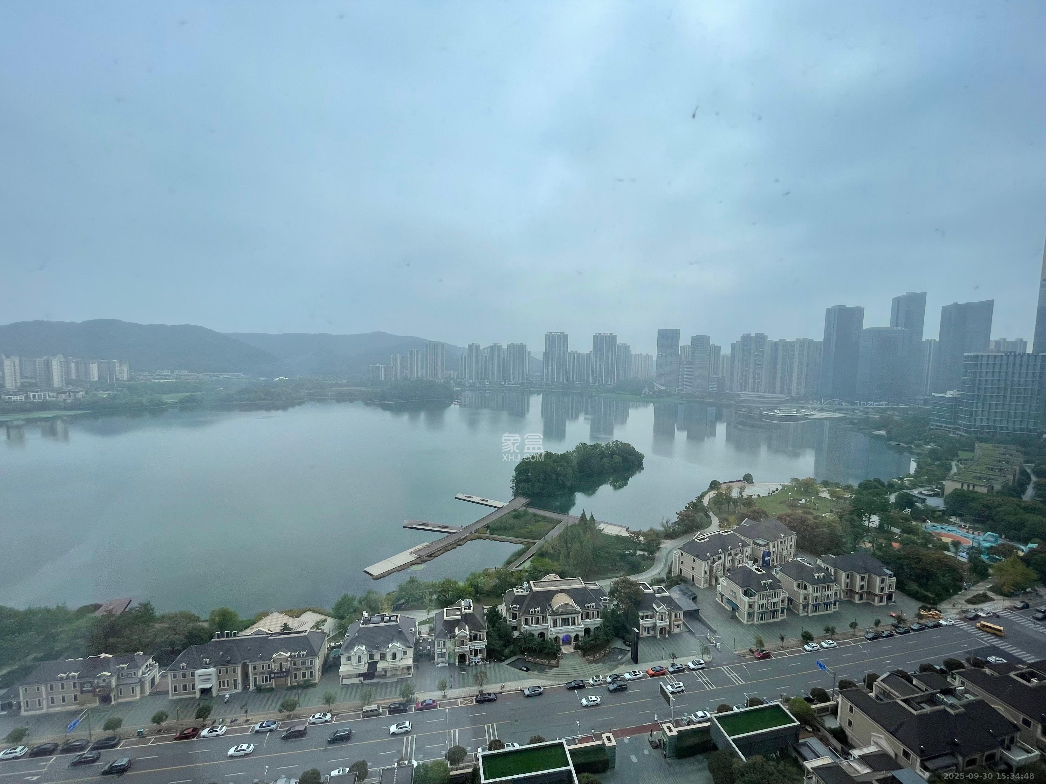 达美溪湖湾 4室2厅2卫 15000.0元/月 达美溪湖湾 4室2厅2卫 15000.0元/月室内图