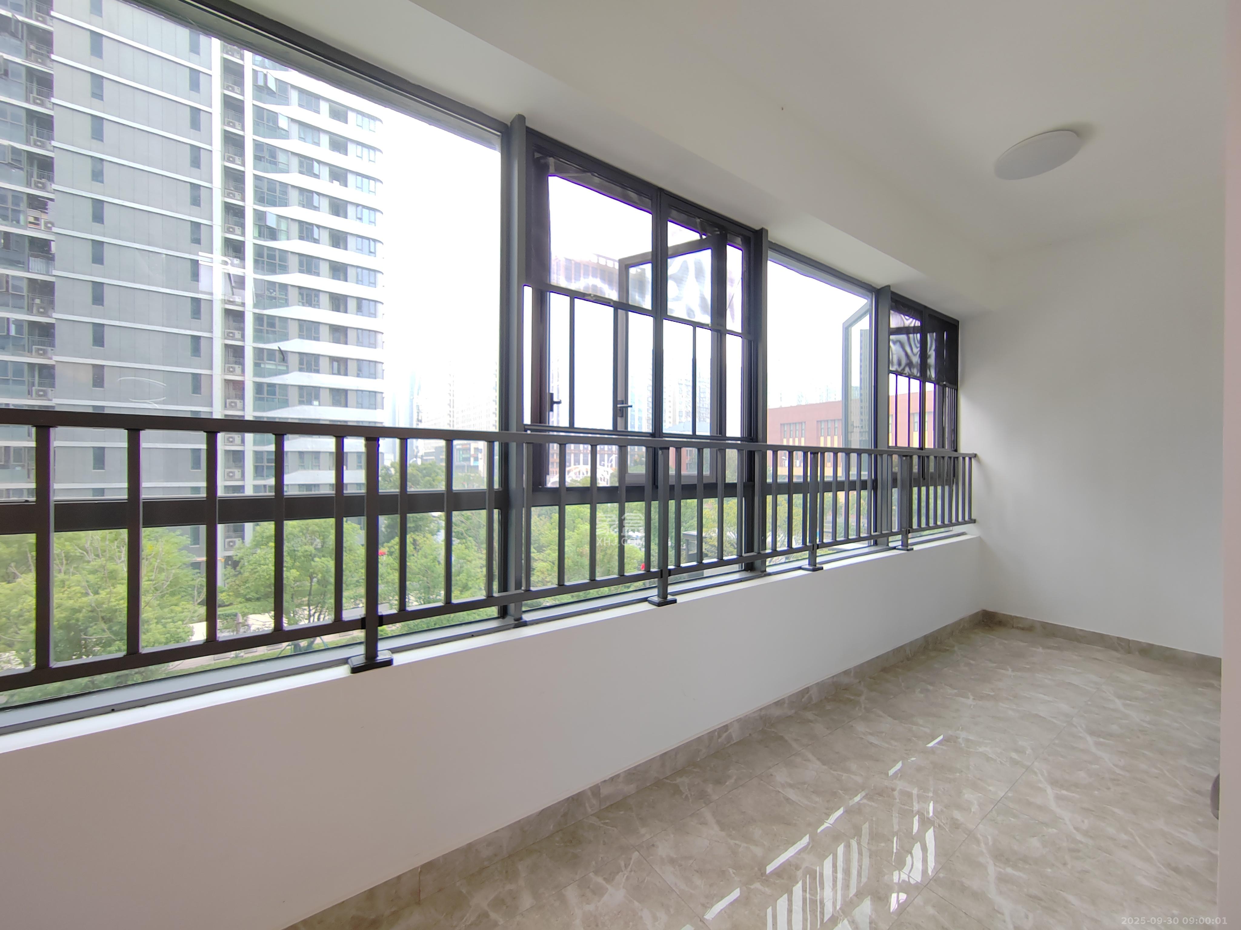 复地滨江金融中心 4室2厅2卫 4700.0元/月 复地滨江金融中心 4室2厅2卫 4700.0元/月室内图