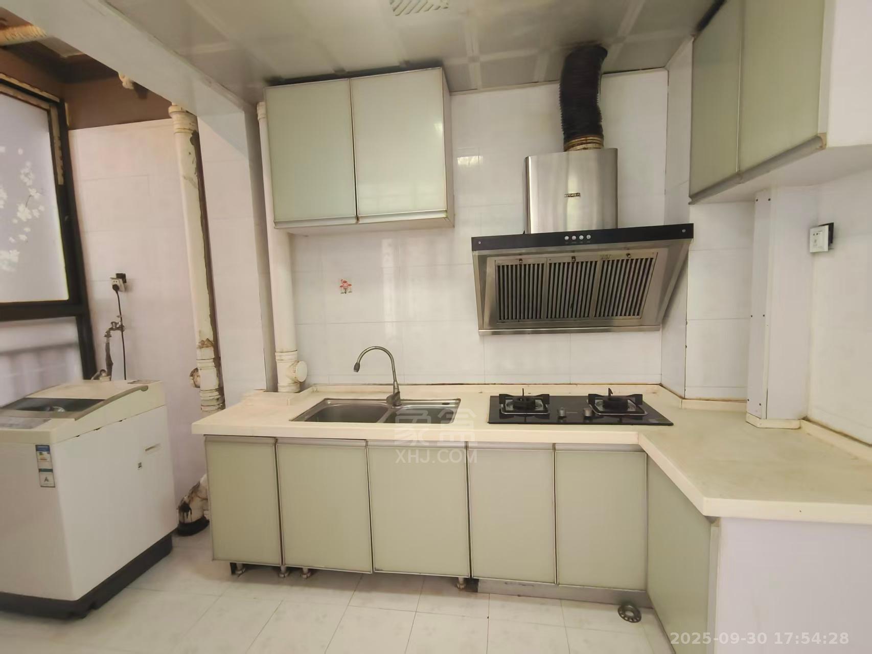 流金岁月-华晨国际 2室2厅1卫 1700.0元/月 流金岁月-华晨国际 2室2厅1卫 1700.0元/月室内图