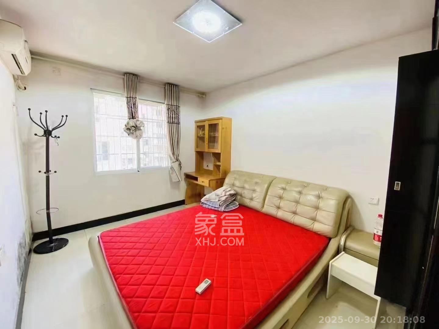 下碧湘街小区 2室1厅1卫 1800.0元/月 下碧湘街小区 2室1厅1卫 1800.0元/月室内图