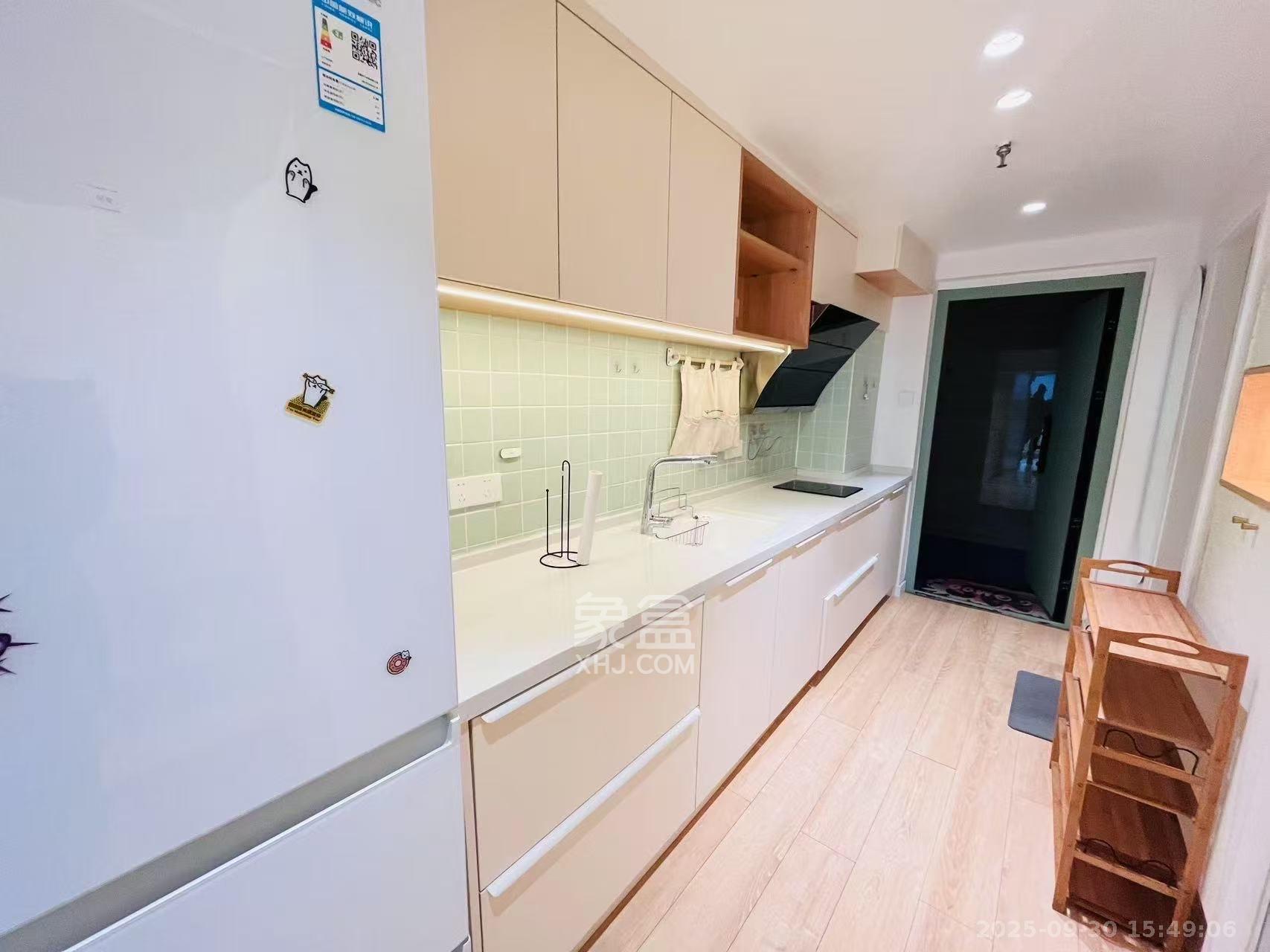 东盈商业广场(华泉城市广场) 1室1厅1卫 3200.0元/月 东盈商业广场(华泉城市广场) 1室1厅1卫 3200.0元/月室内图