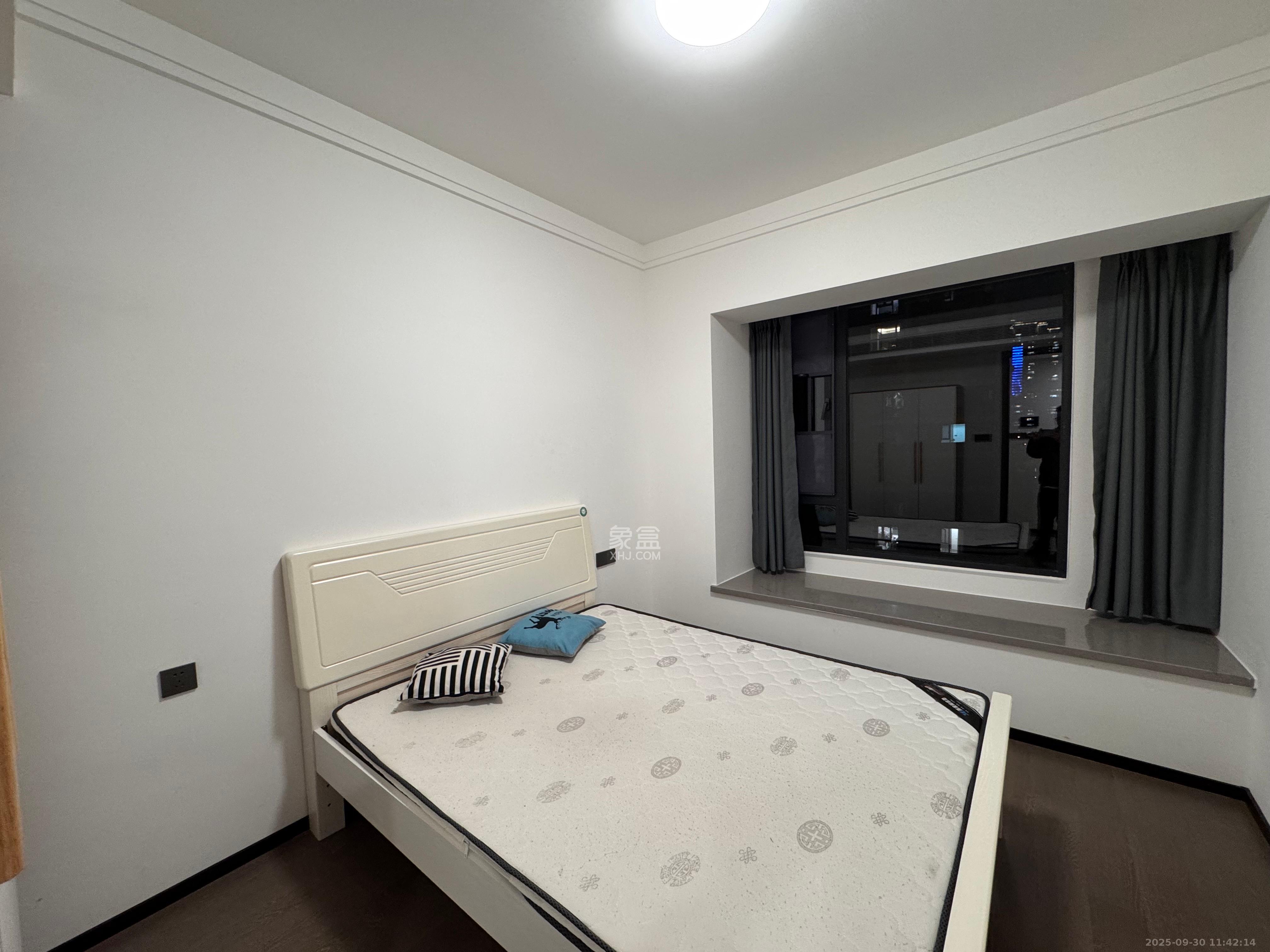 美的云樾  4室2厅2卫    4500.0元/月室内图