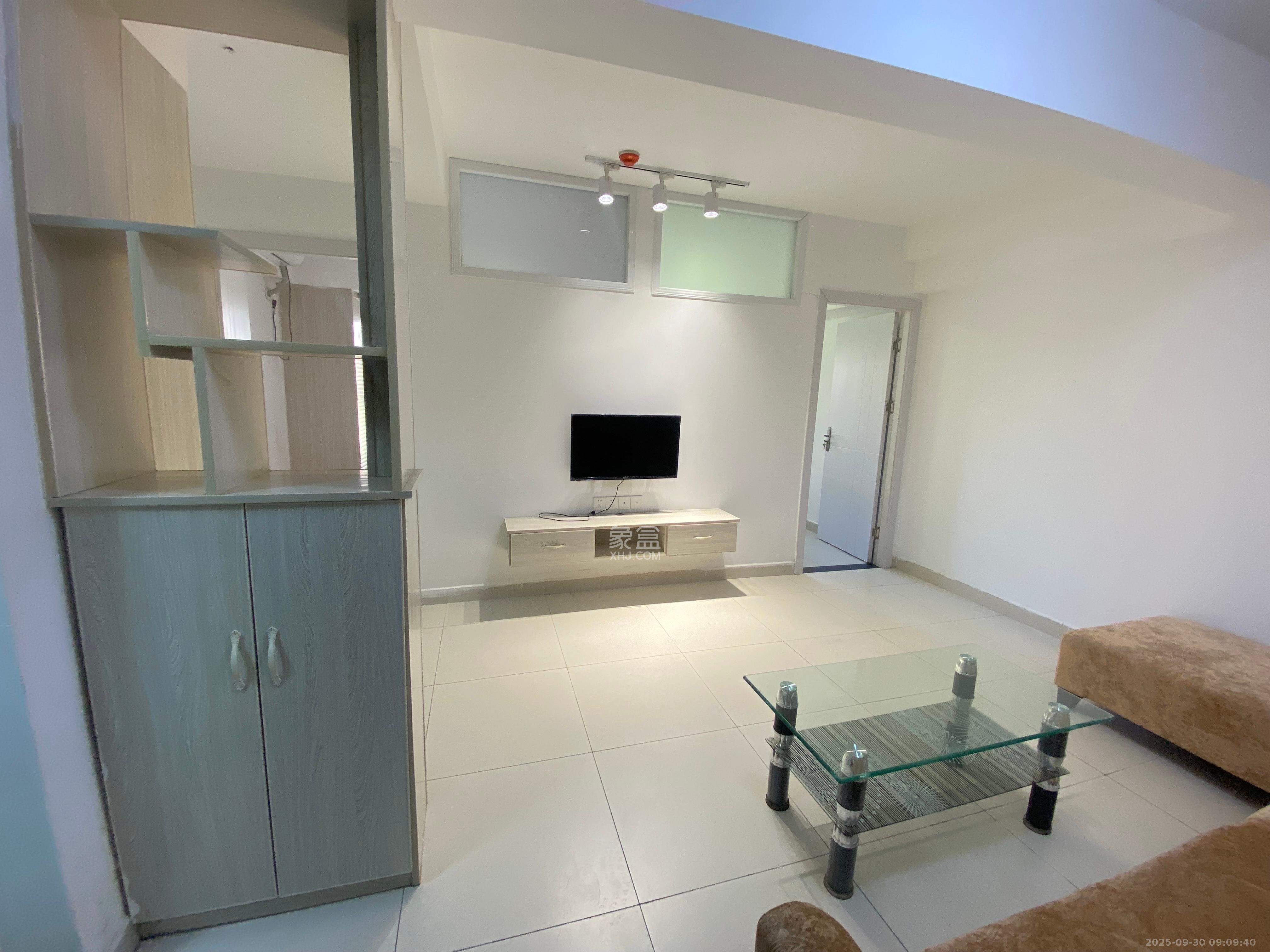 中建芙蓉嘉苑 1室1厅1卫 1800.0元/月 中建芙蓉嘉苑 1室1厅1卫 1800.0元/月室内图