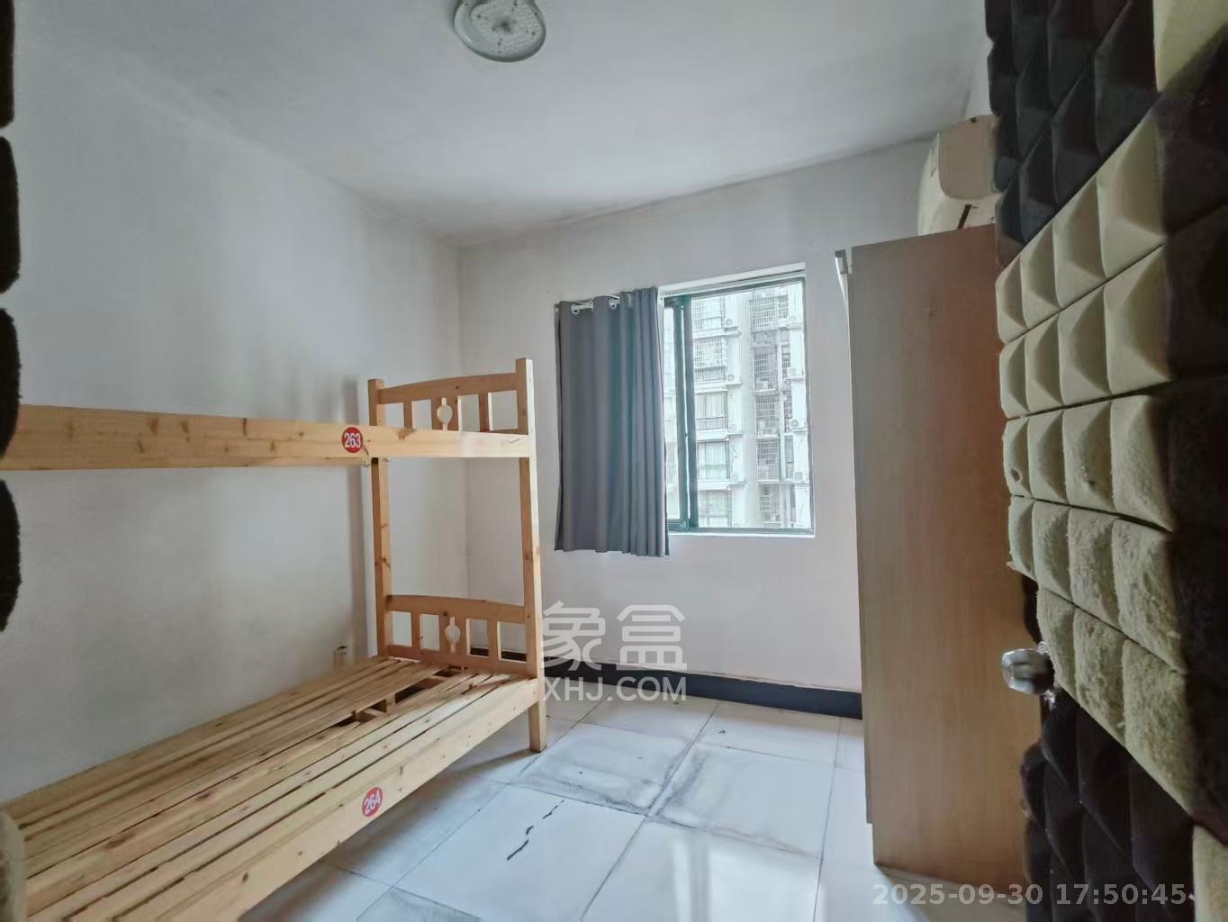 永宏佳园 3室2厅1卫 1900.0元/月 永宏佳园 3室2厅1卫 1900.0元/月室内图