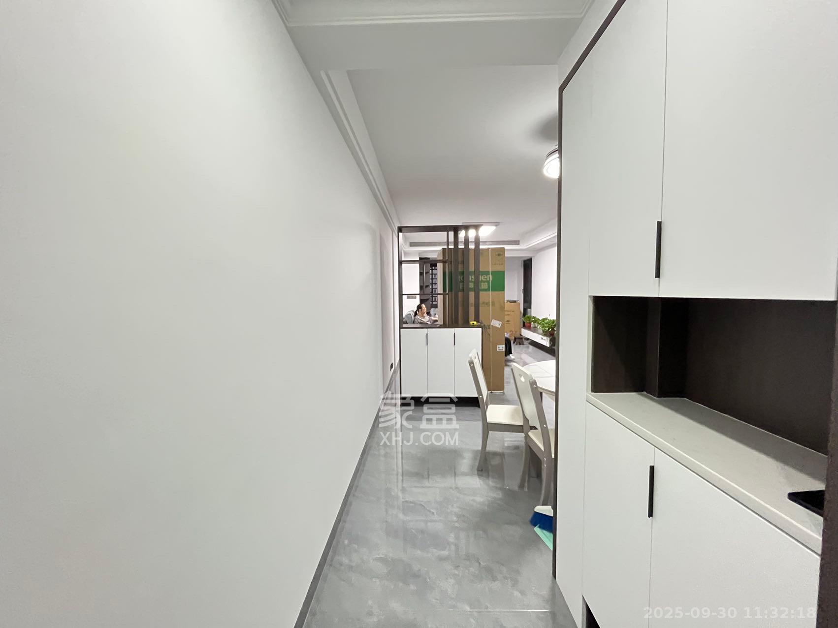 长房明宸府 3室2厅1卫 2500.0元/月 长房明宸府 3室2厅1卫 2500.0元/月室内图