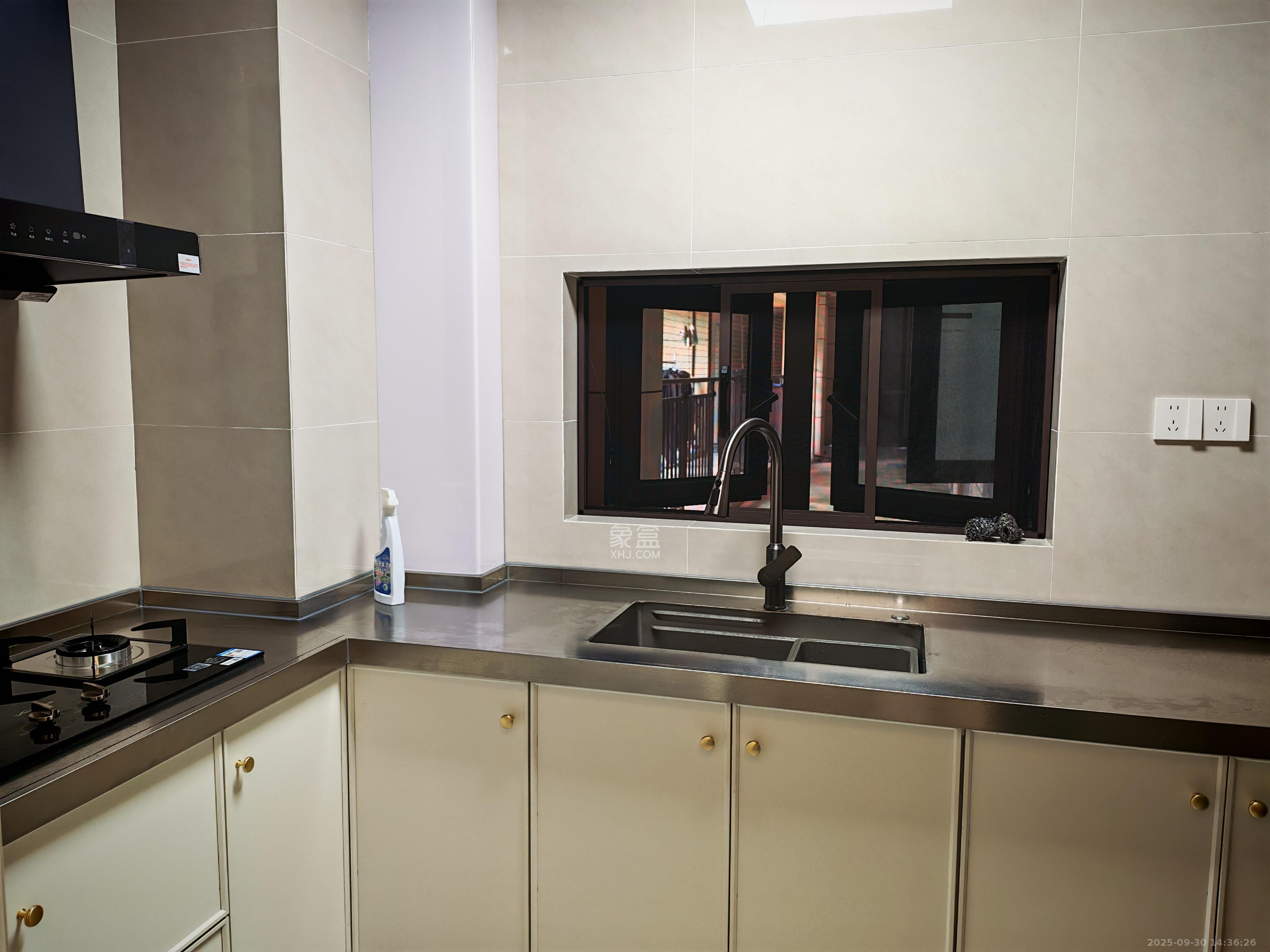 保利堂悦  4室2厅2卫    3000.0元/月室内图