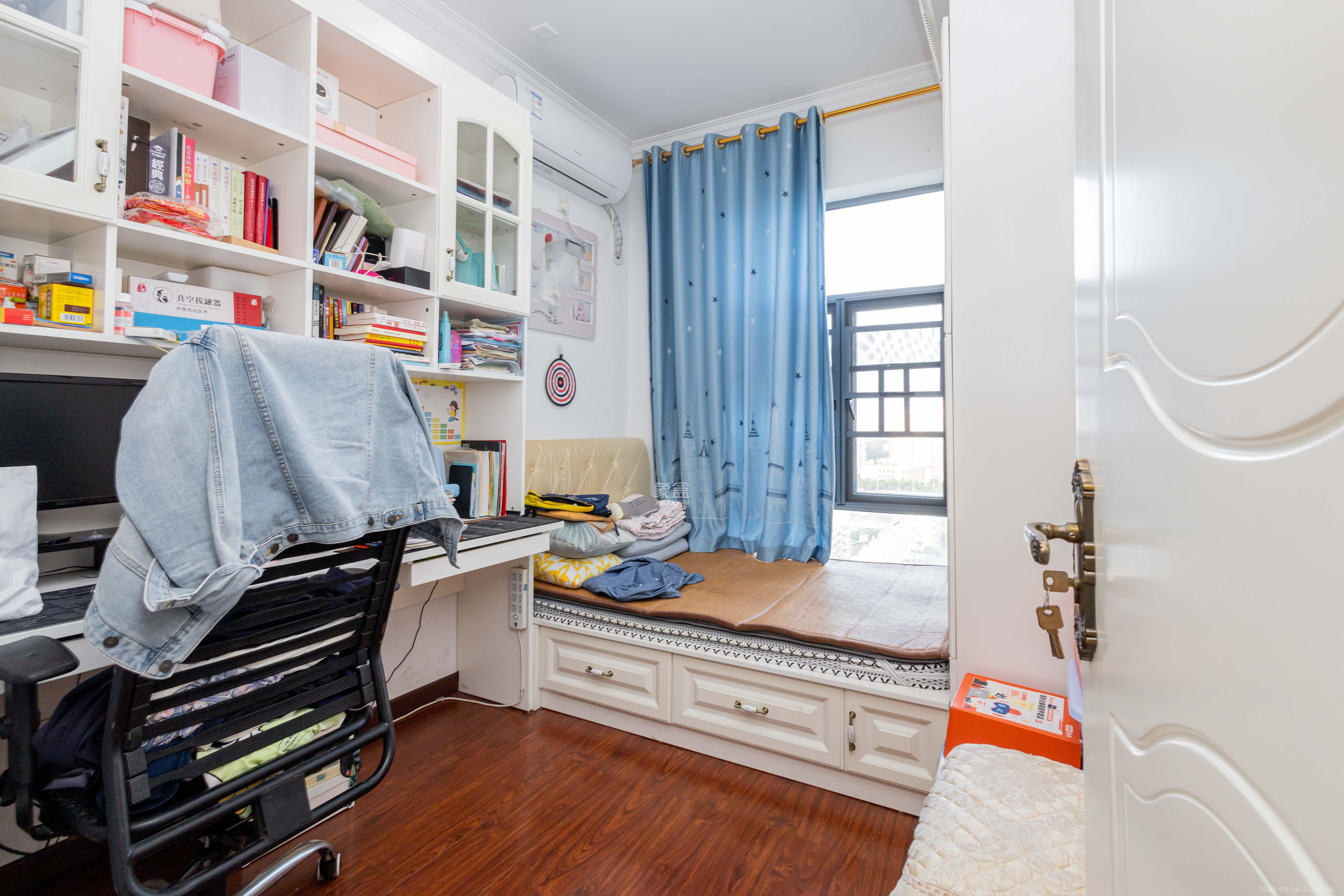 中房瑞致国际 3室2厅2卫 112.0万 中房瑞致国际 3室2厅2卫 112.0万卧室