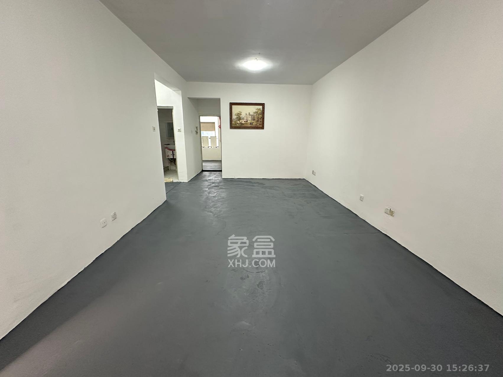 五一大道202(中环壹世界) 3室1厅1卫 3800.0元/月 五一大道202(中环壹世界) 3室1厅1卫 3800.0元/月室内图