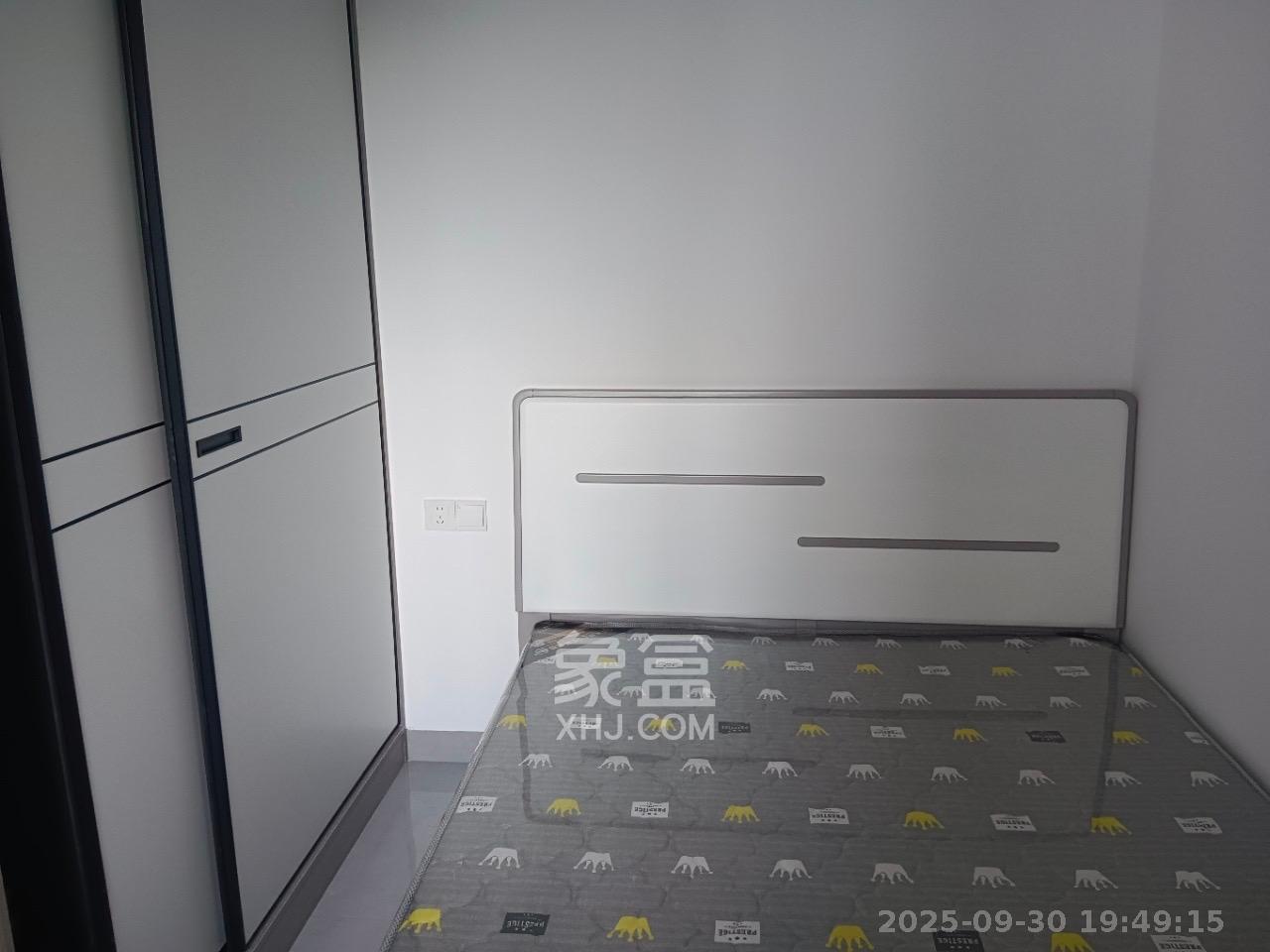 旭日嘉苑  2室2厅1卫   2300.00元/月室内图