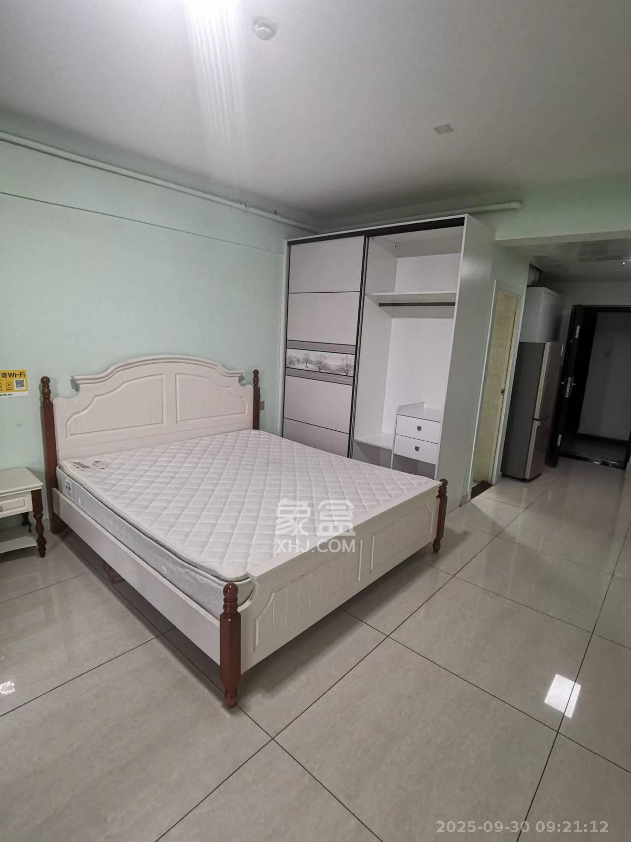 鑫远微中心 1室1厅1卫 1350.0元/月 鑫远微中心 1室1厅1卫 1350.0元/月室内图