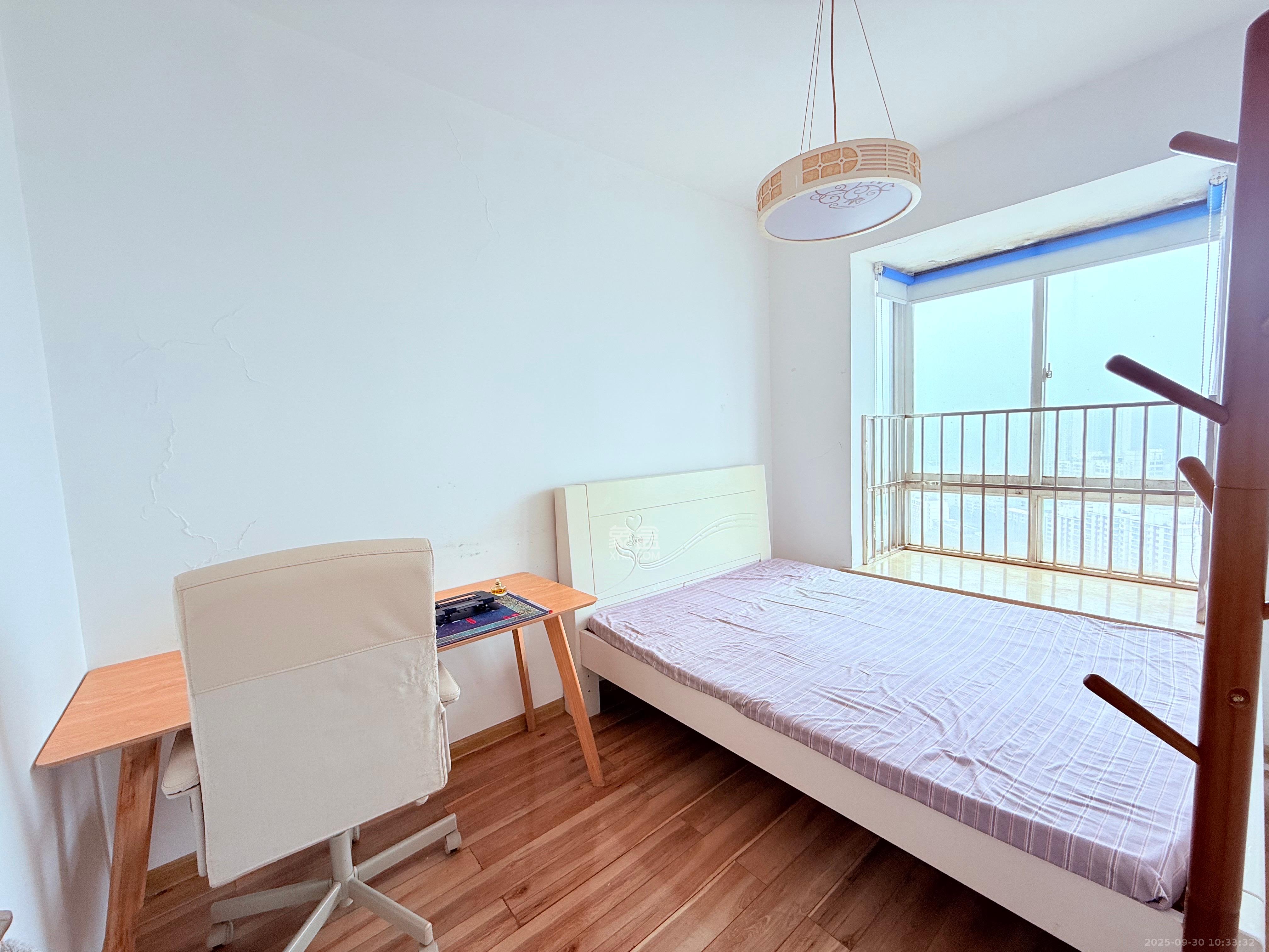 东门壹号家园 2室2厅1卫 2400.0元/月 东门壹号家园 2室2厅1卫 2400.0元/月室内图