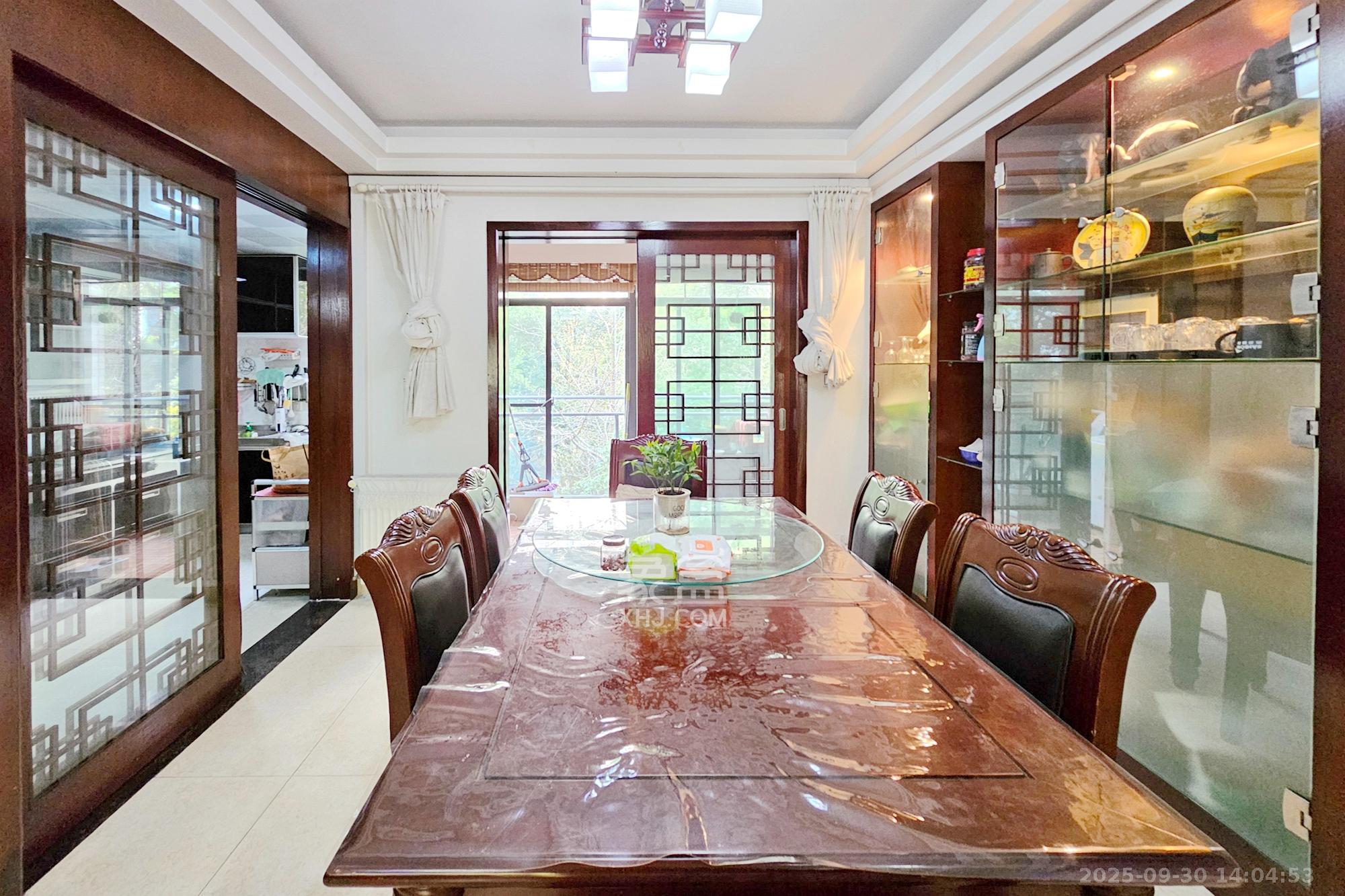 嘉宇盛世华章 4室2厅2卫 3800.0元/月 嘉宇盛世华章 4室2厅2卫 3800.0元/月室内图