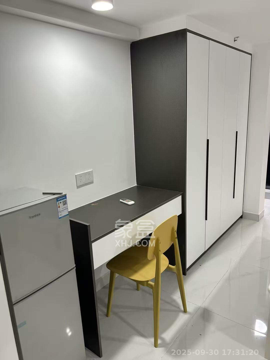 金地中交麓谷香颂(金地中交雅苑) 1室1厅1卫 1400.0元/月 金地中交麓谷香颂(金地中交雅苑) 1室1厅1卫 1400.0元/月室内图