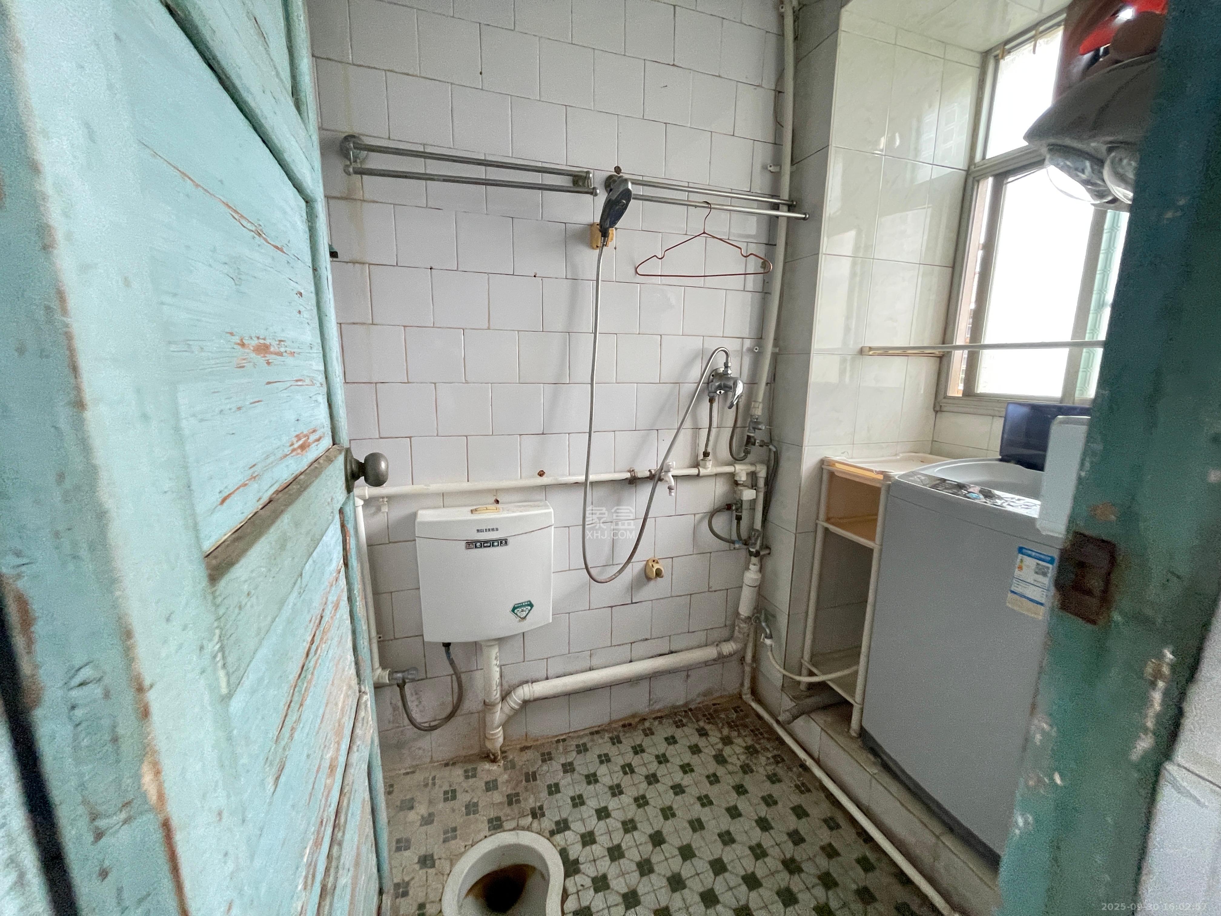 二机小区  2室1厅1卫    1200.0元/月室内图