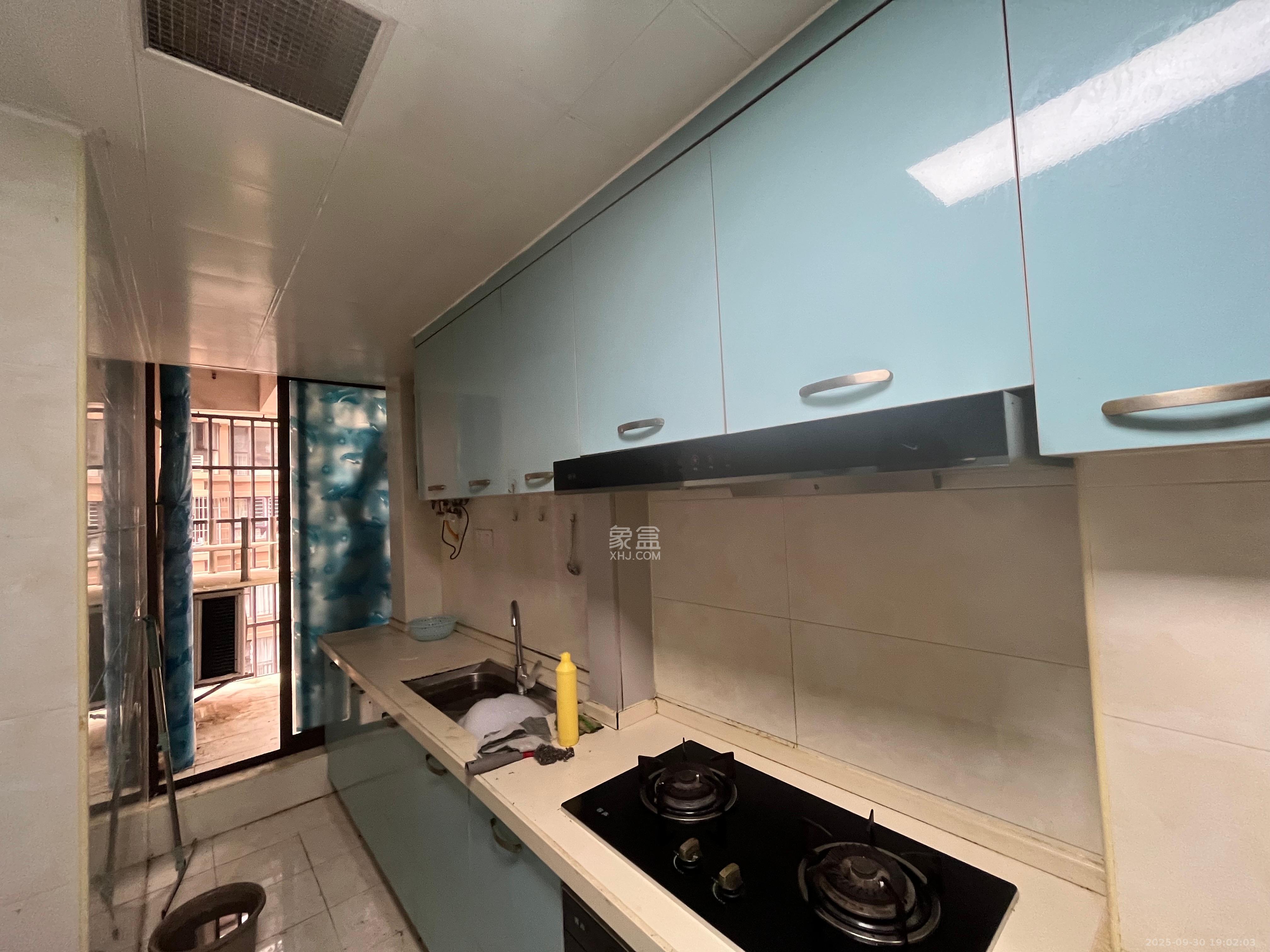 润和紫郡一期  3室2厅1卫    1600.0元/月室内图