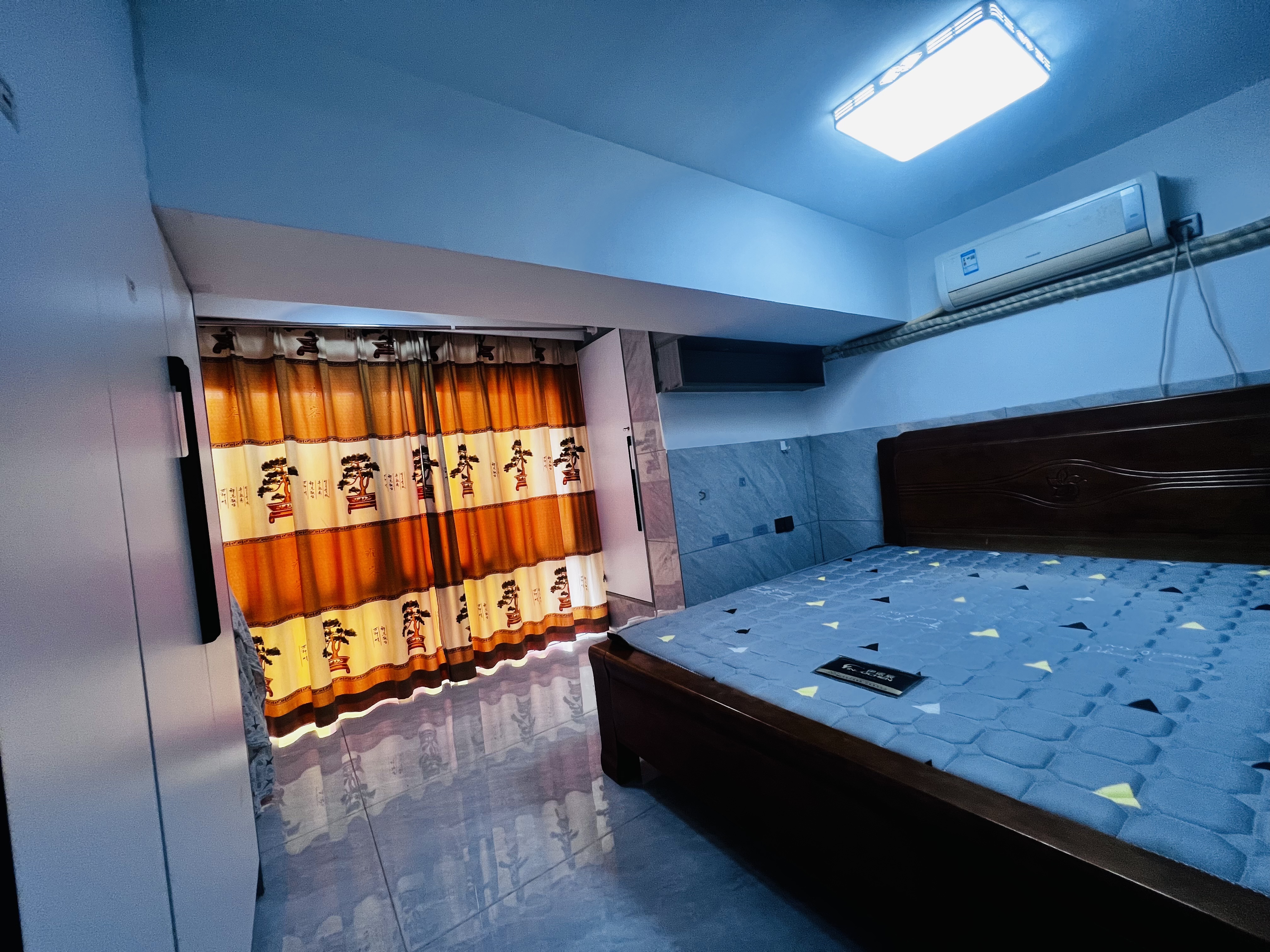 金钟时代城 3室1厅2卫 1500.0元/月 金钟时代城 3室1厅2卫 1500.0元/月室内图