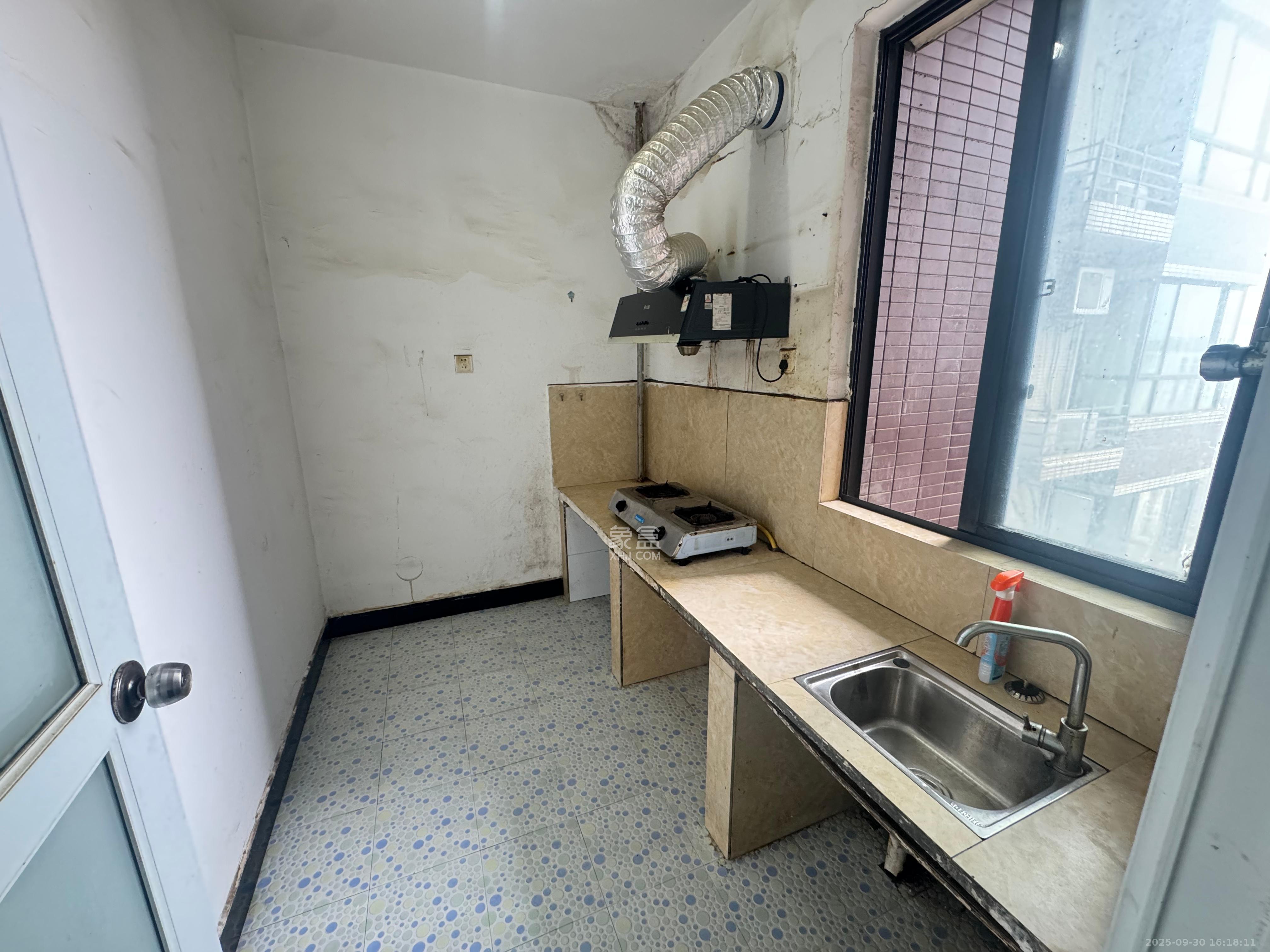 中江佳境天成 3室2厅2卫 1800.0元/月 中江佳境天成 3室2厅2卫 1800.0元/月室内图