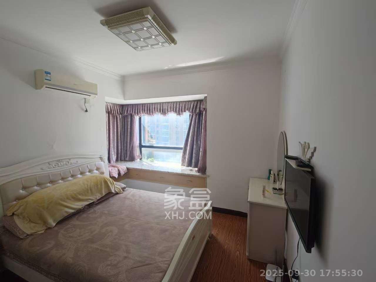 万芙锦城  1室1厅1卫    2600.0元/月