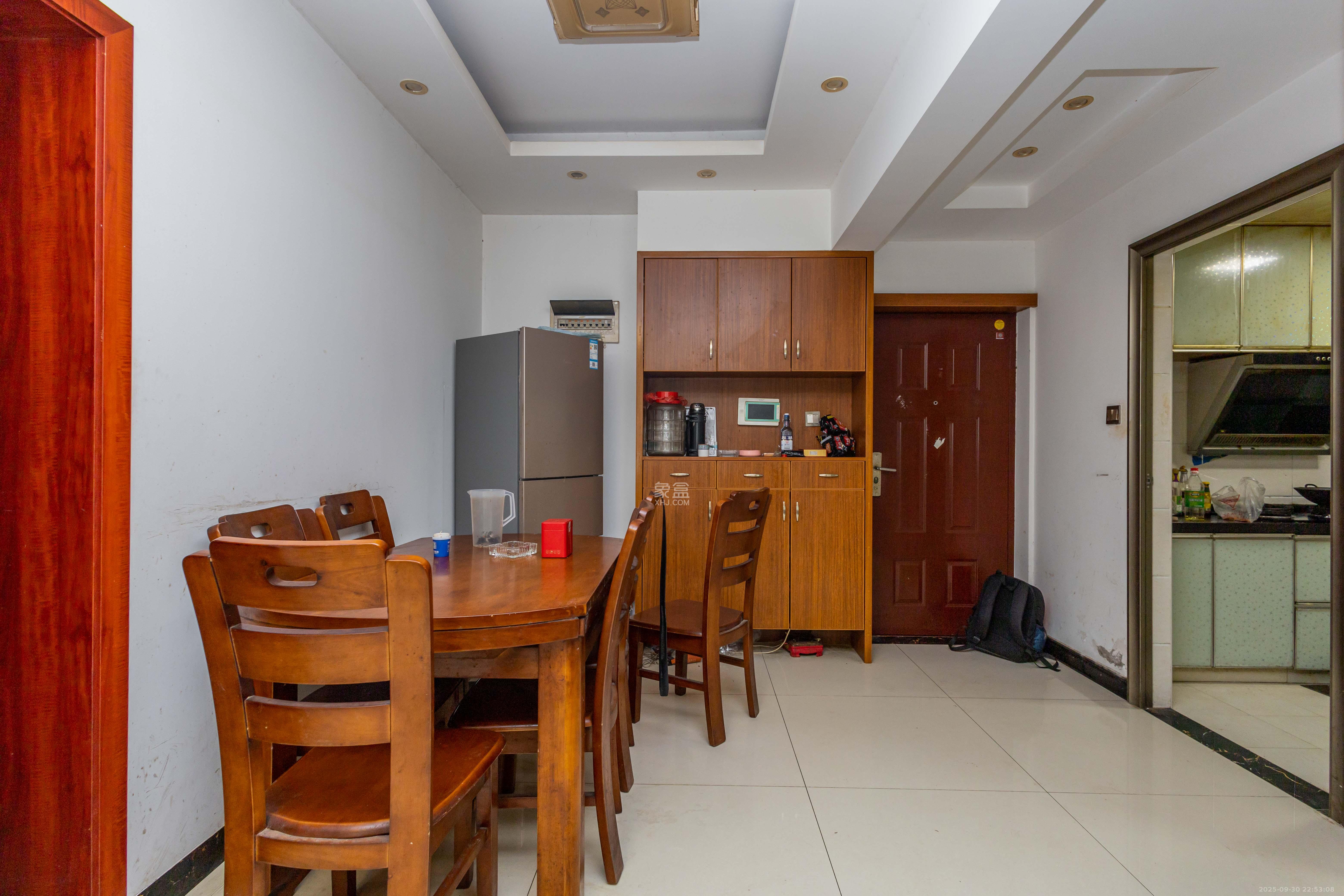 中国铁建国际城二期  2室2厅1卫    38.8万客厅