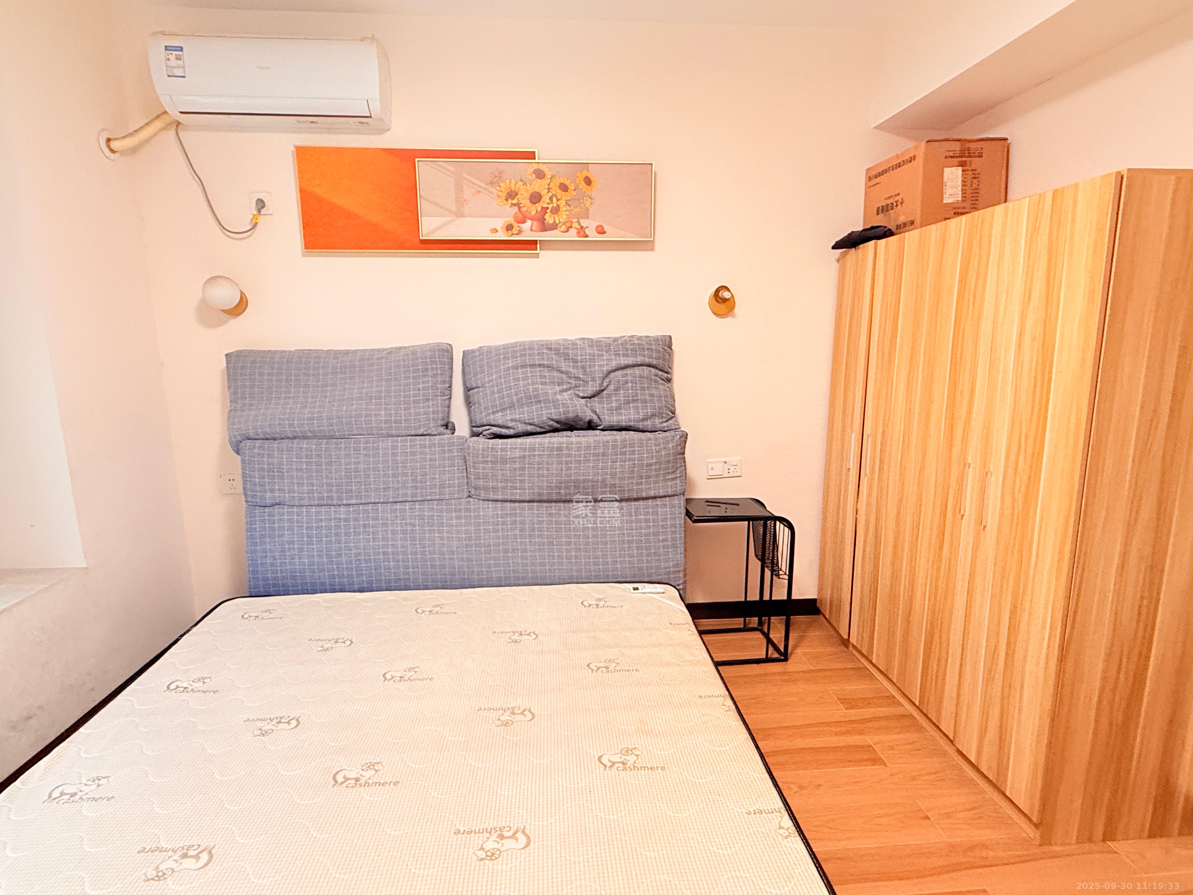 振业城三期  4室2厅2卫    3000.0元/月室内图