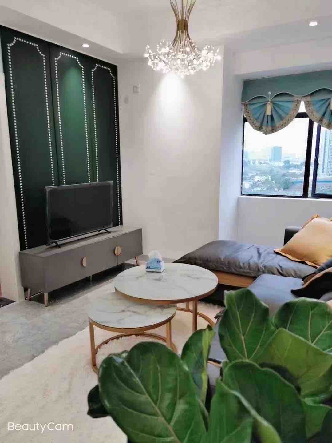 五江碧桂园城市广场 2室2厅1卫 58.0万 五江碧桂园城市广场 2室2厅1卫 58.0万客厅