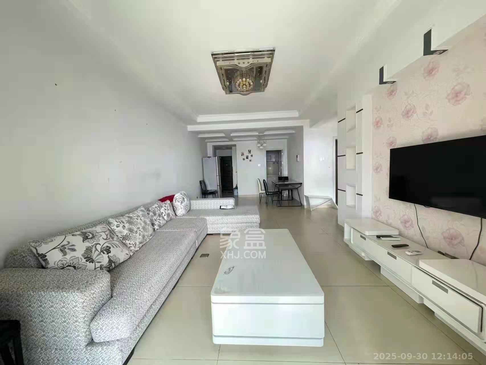 海洋半岛(月珑湾) 3室2厅1卫 2200.0元/月 海洋半岛(月珑湾) 3室2厅1卫 2200.0元/月室内图