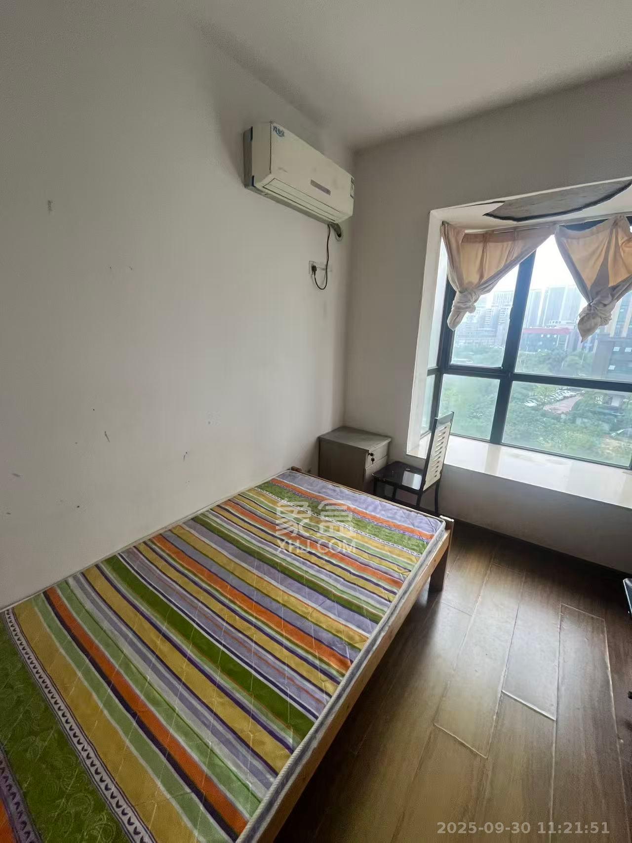 鑫远湘府华城  3室2厅1卫    2600.0元/月 鑫远湘府华城  3室2厅1卫    2600.0元/月室内图