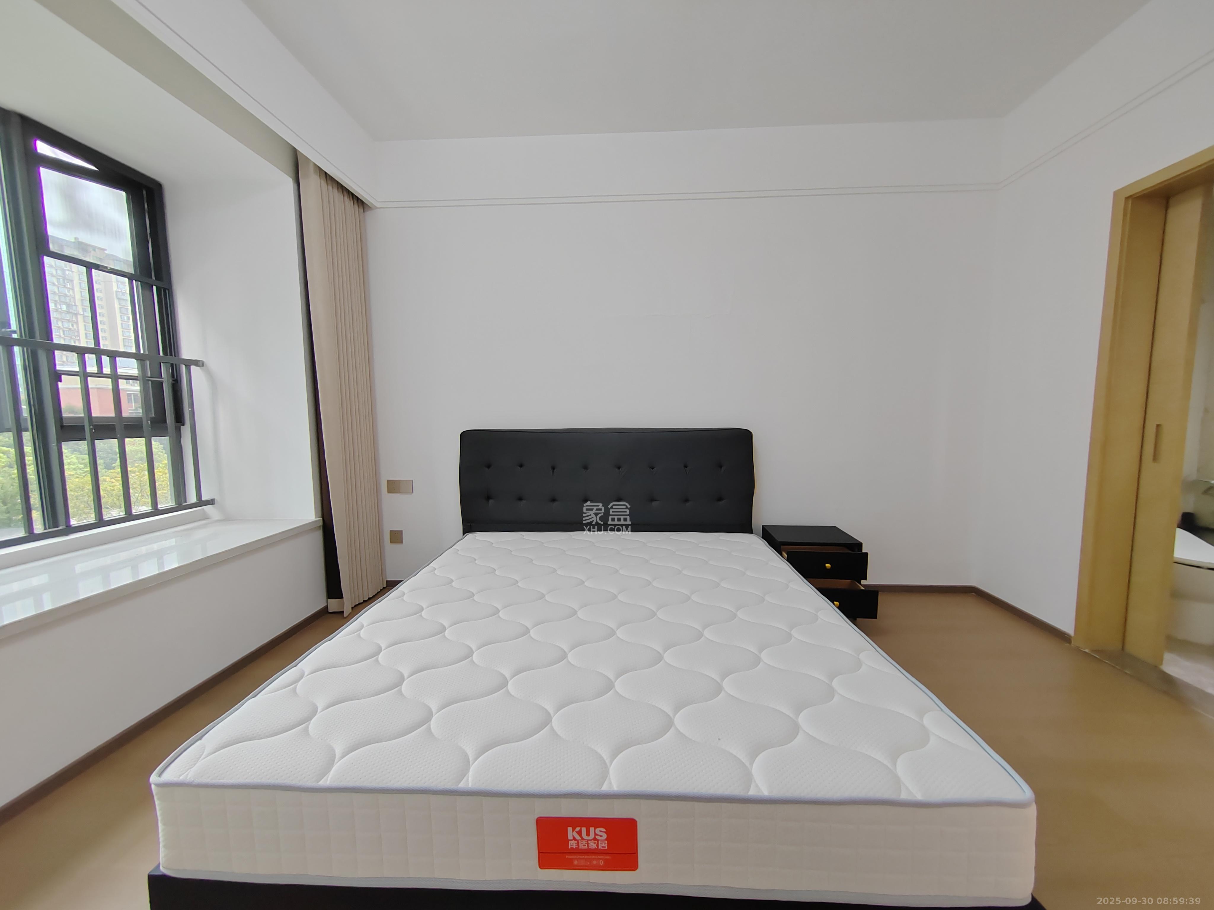 复地滨江金融中心 4室2厅2卫 4700.0元/月 复地滨江金融中心 4室2厅2卫 4700.0元/月室内图