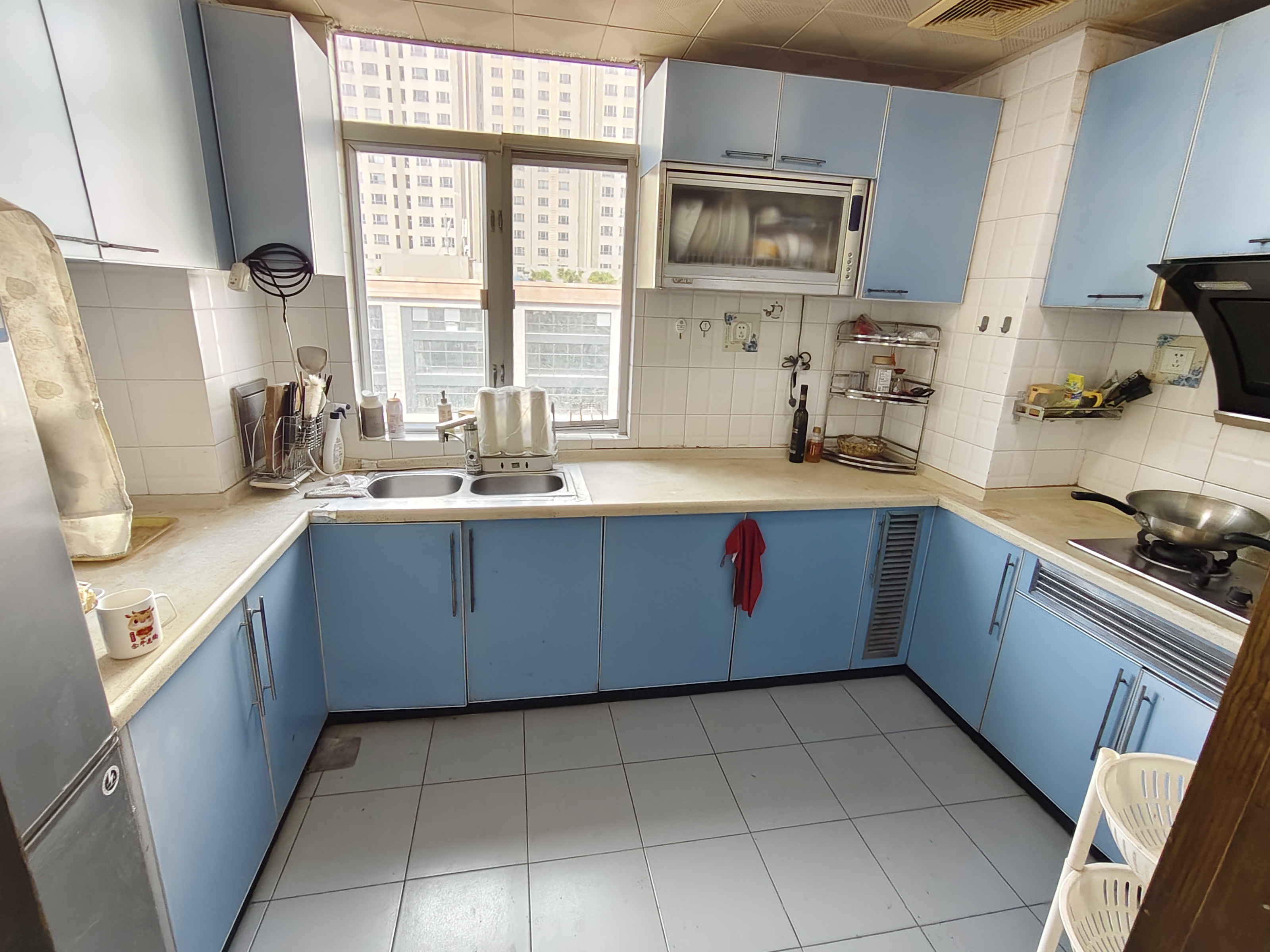 名门广场南区(一期) 4室2厅2卫 5000.0元/月 名门广场南区(一期) 4室2厅2卫 5000.0元/月室内图