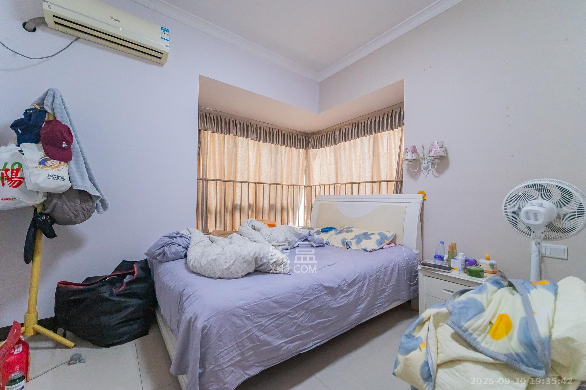 恒基凯旋门一二期 1室1厅1卫 46.8万 恒基凯旋门一二期 1室1厅1卫 46.8万卧室