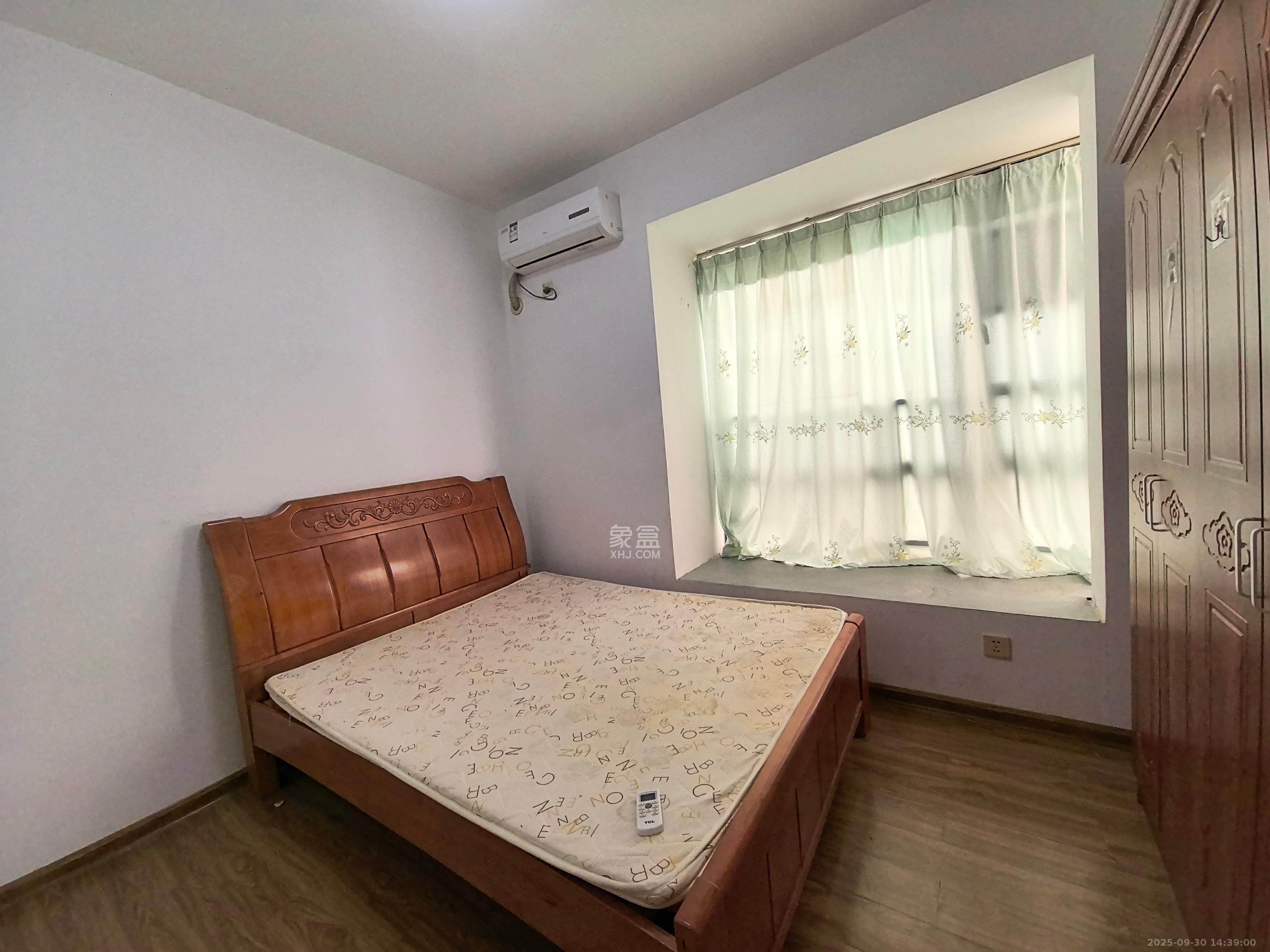 东岸城邦 3室2厅2卫 2400.0元/月 东岸城邦 3室2厅2卫 2400.0元/月室内图