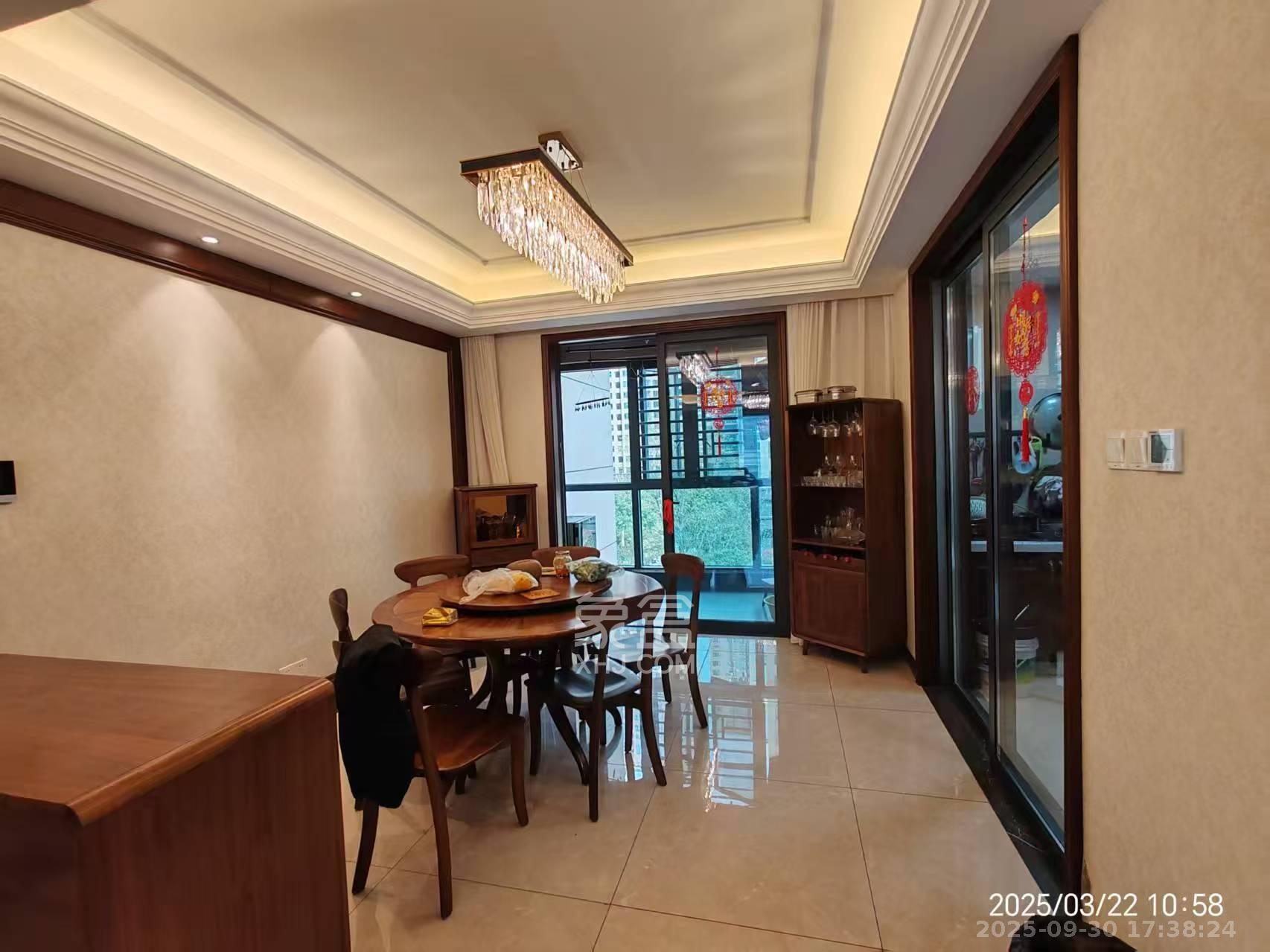 运达锦绣广场  5室2厅2卫    9000.0元/月室内图