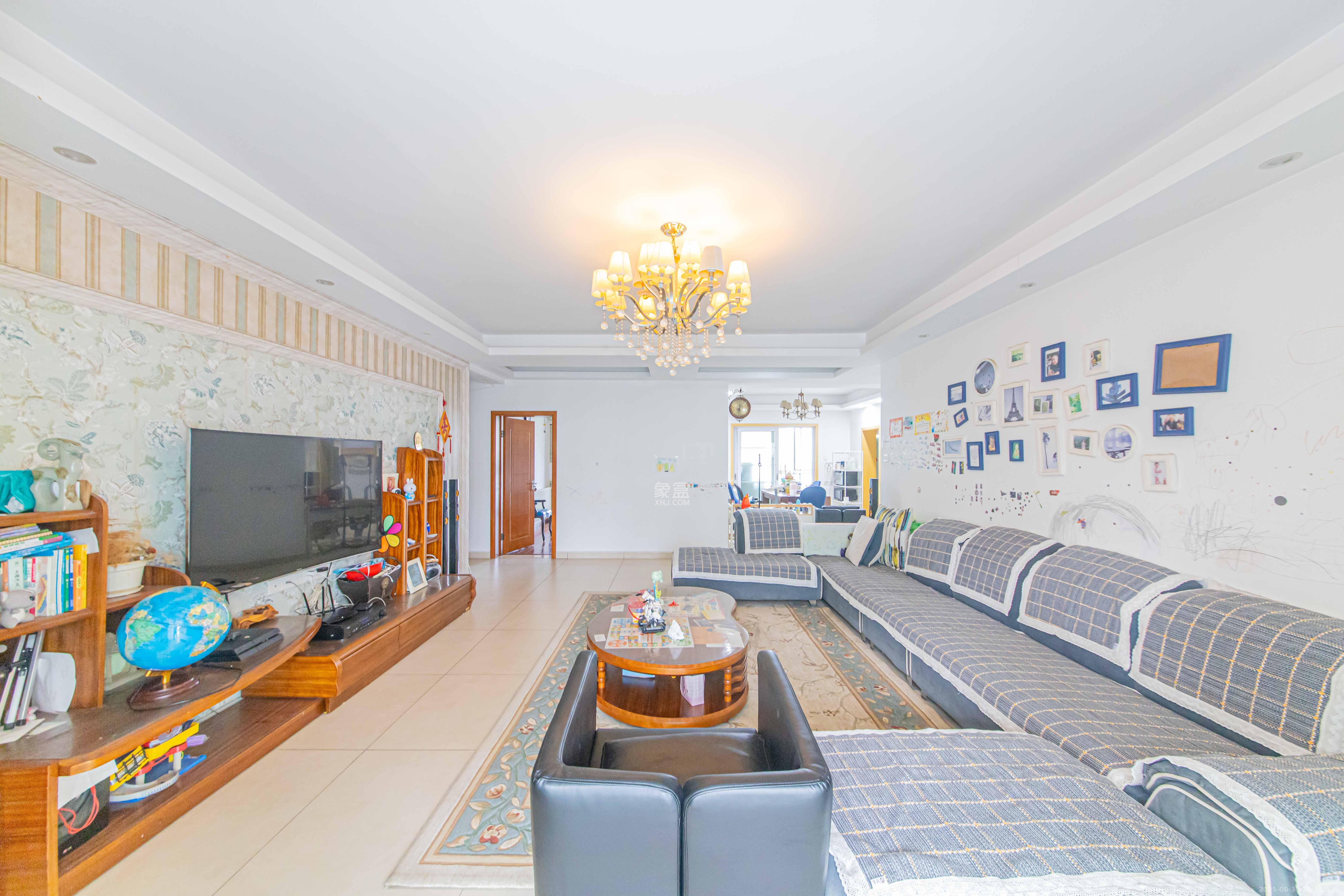 九峰小区(一二三四区)  4室2厅2卫    398.0万 九峰小区(一二三四区)  4室2厅2卫    398.0万