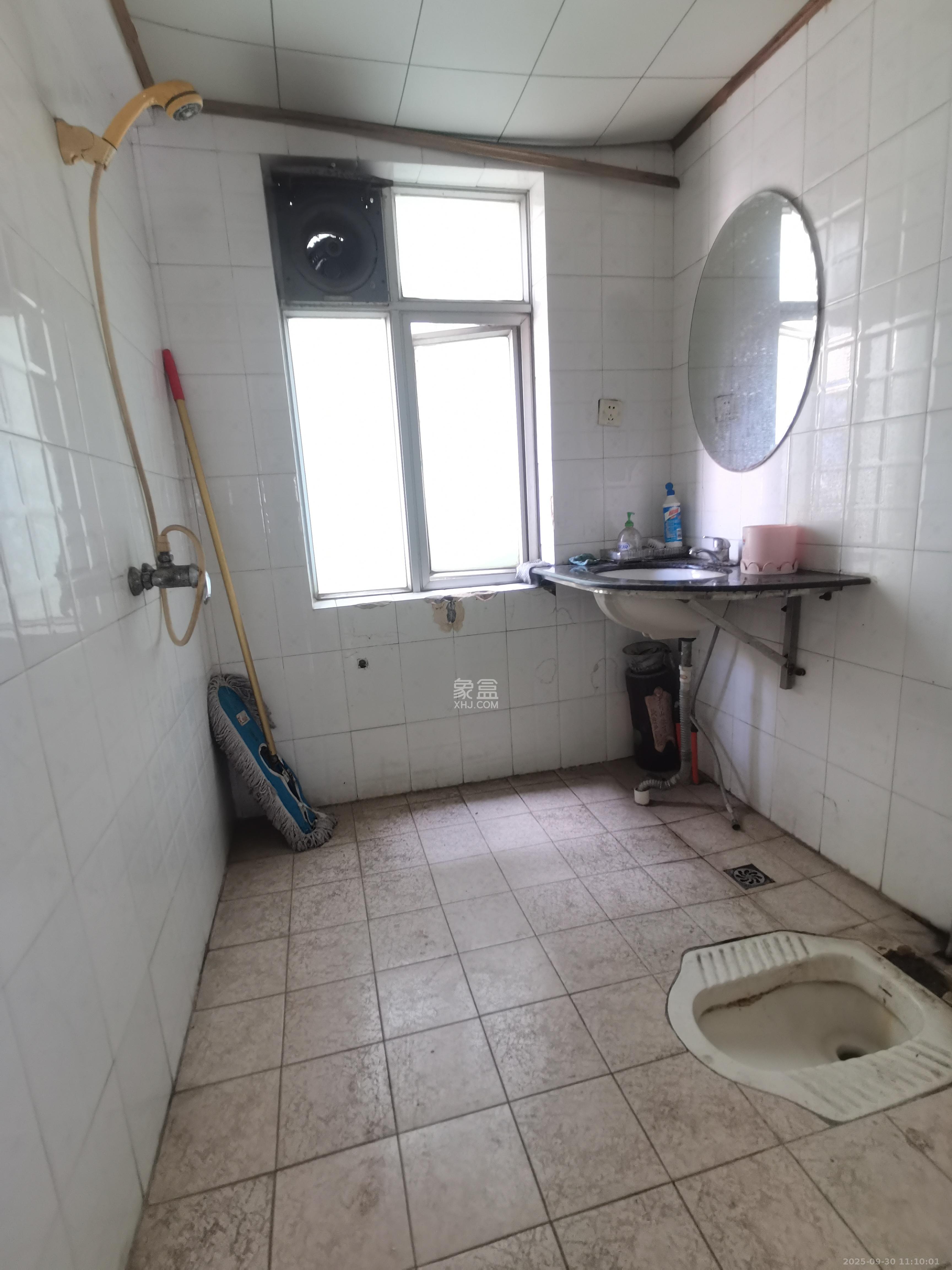 东方之珠  2室2厅1卫    1900.0元/月室内图